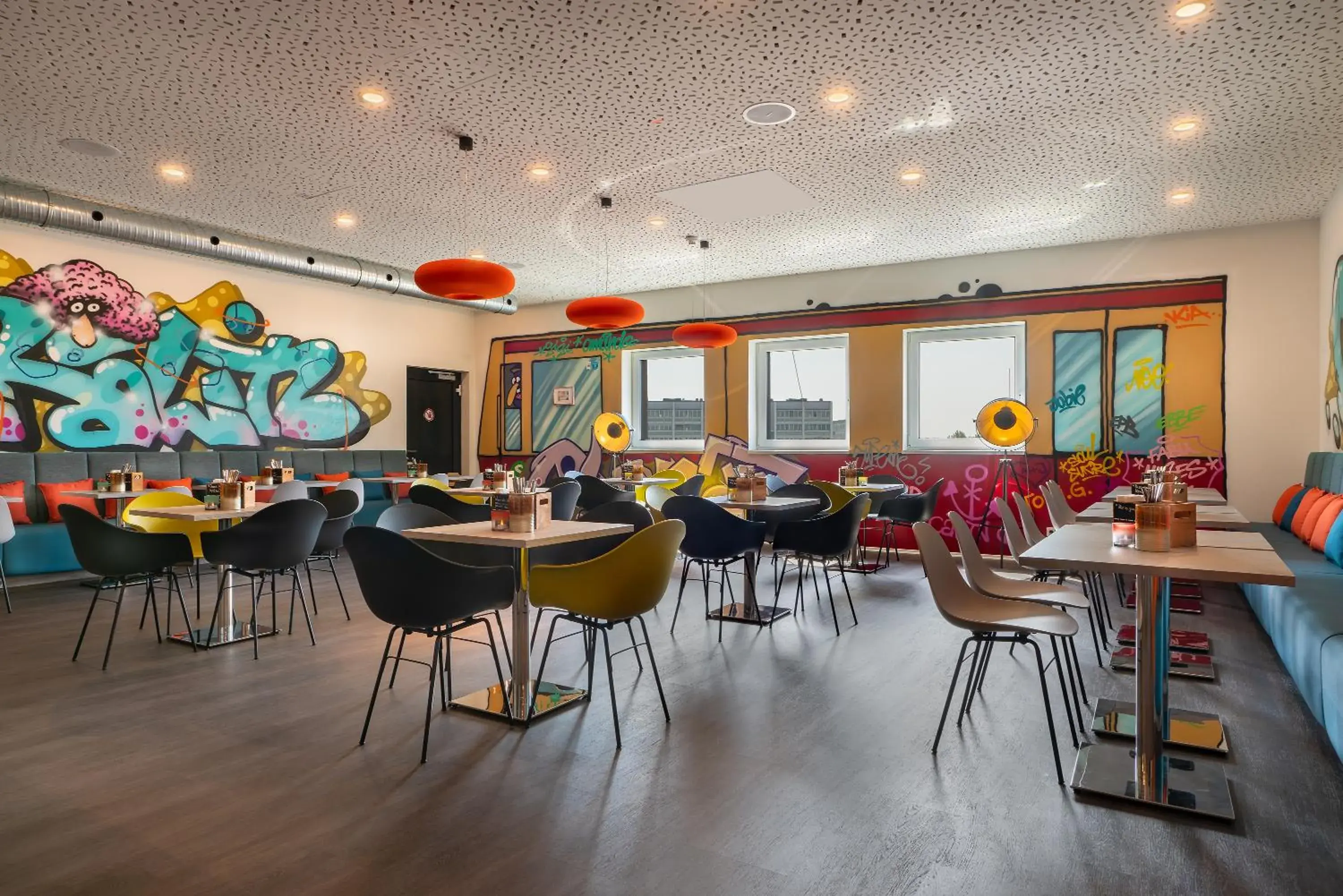 Buffet breakfast in Holiday Inn - the niu, Hide Berlin Friedrichshain by IHG Buffet breakfast in Holiday Inn - the niu, Hide Berlin Friedrichshain by IHG