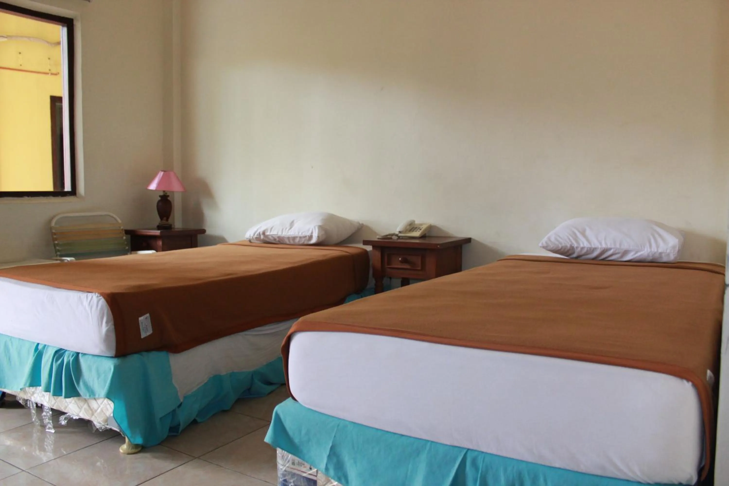 Bed in Hotel Ronggolawe