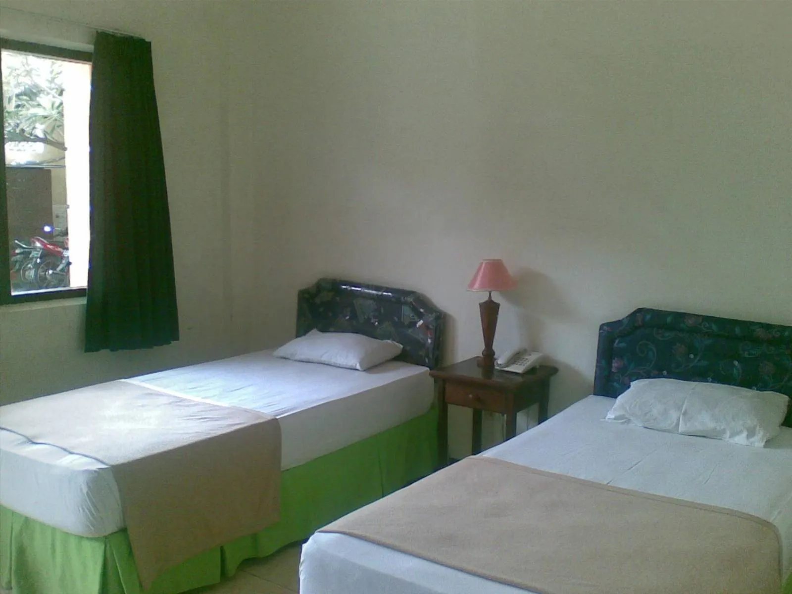 Bed in Hotel Ronggolawe