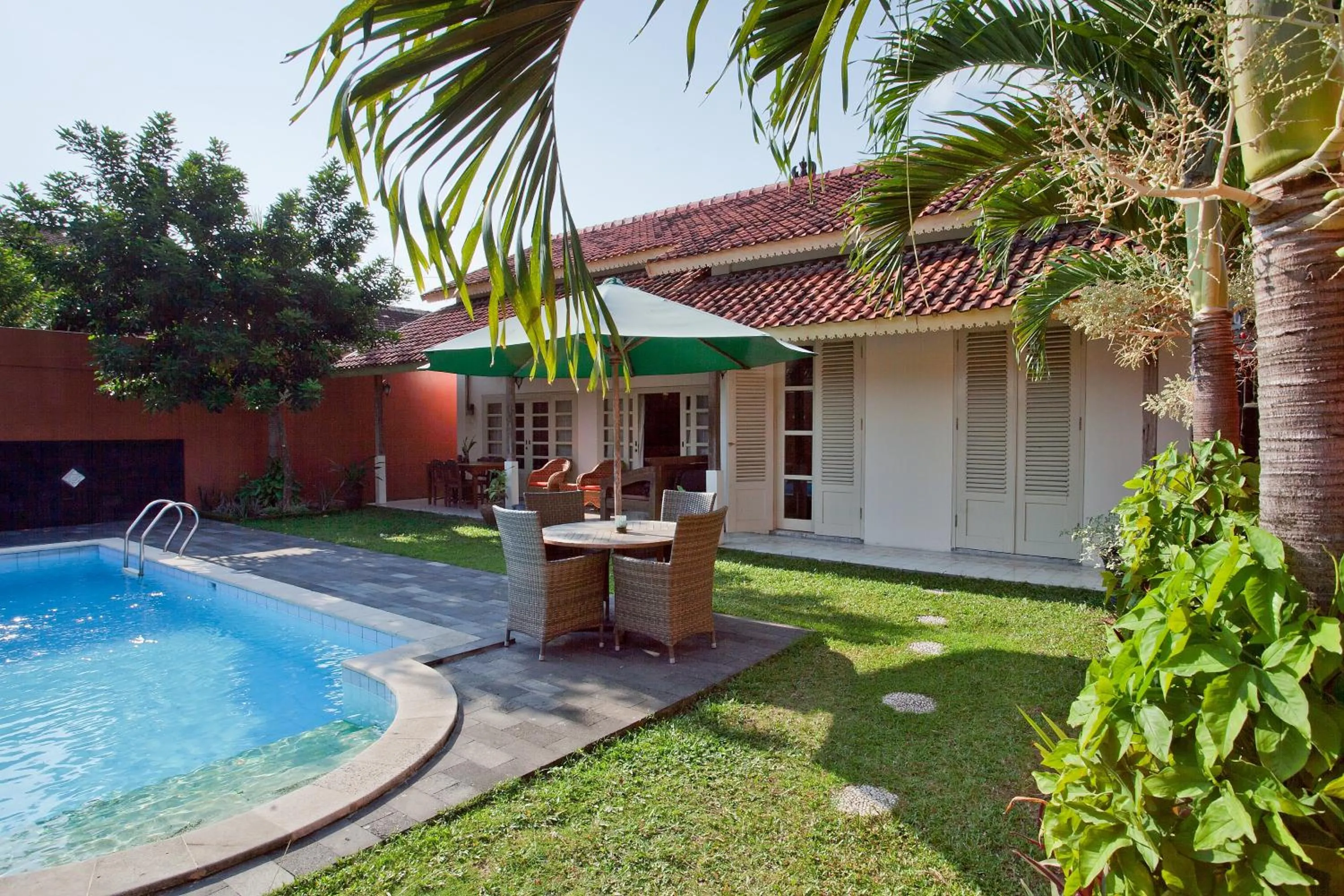 Facade/entrance in Villa Pondok Terra