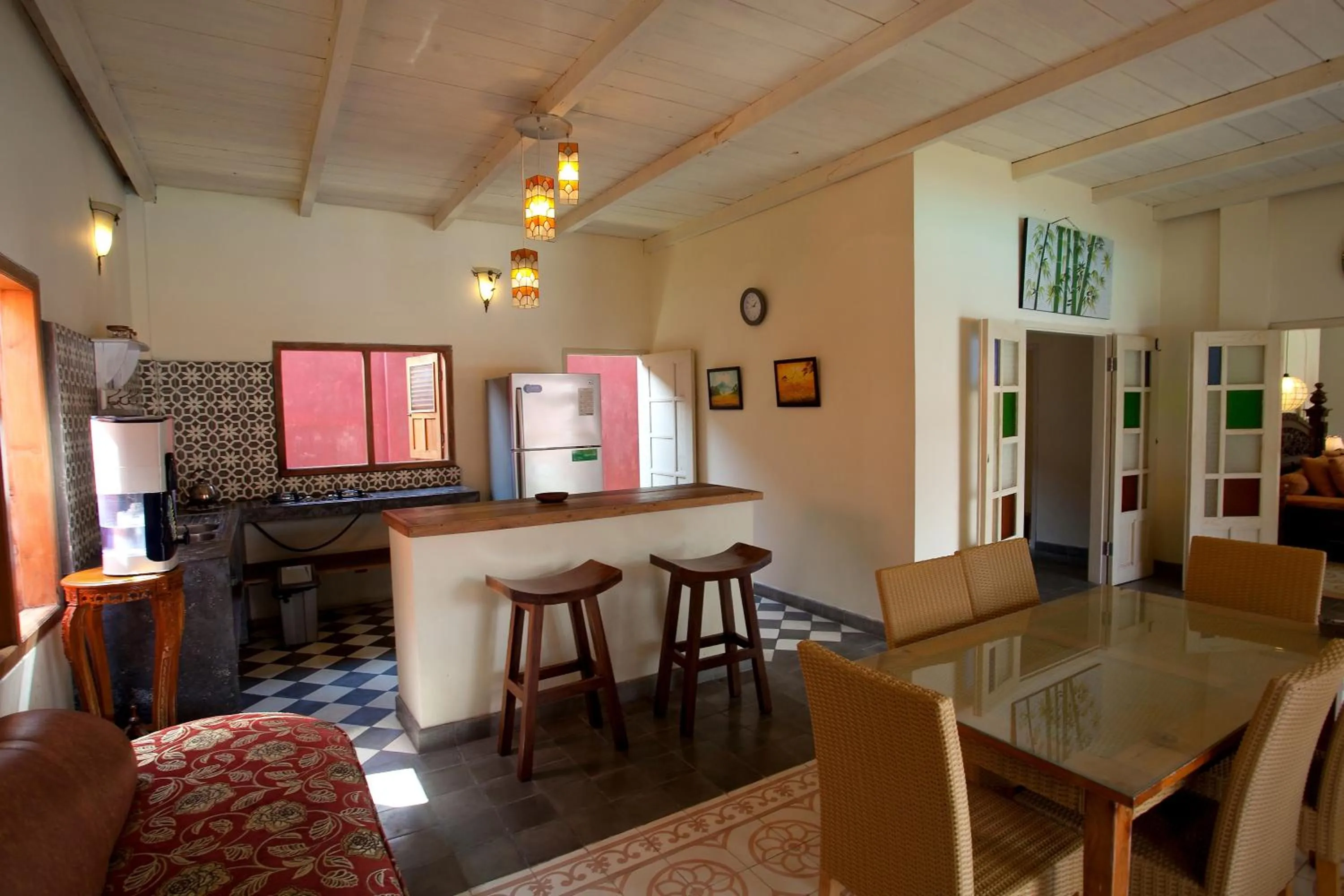 Kitchen or kitchenette in Villa Pondok Terra