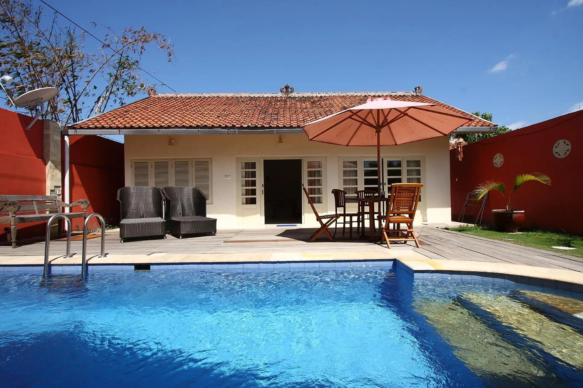 Swimming pool in Villa Pondok Terra