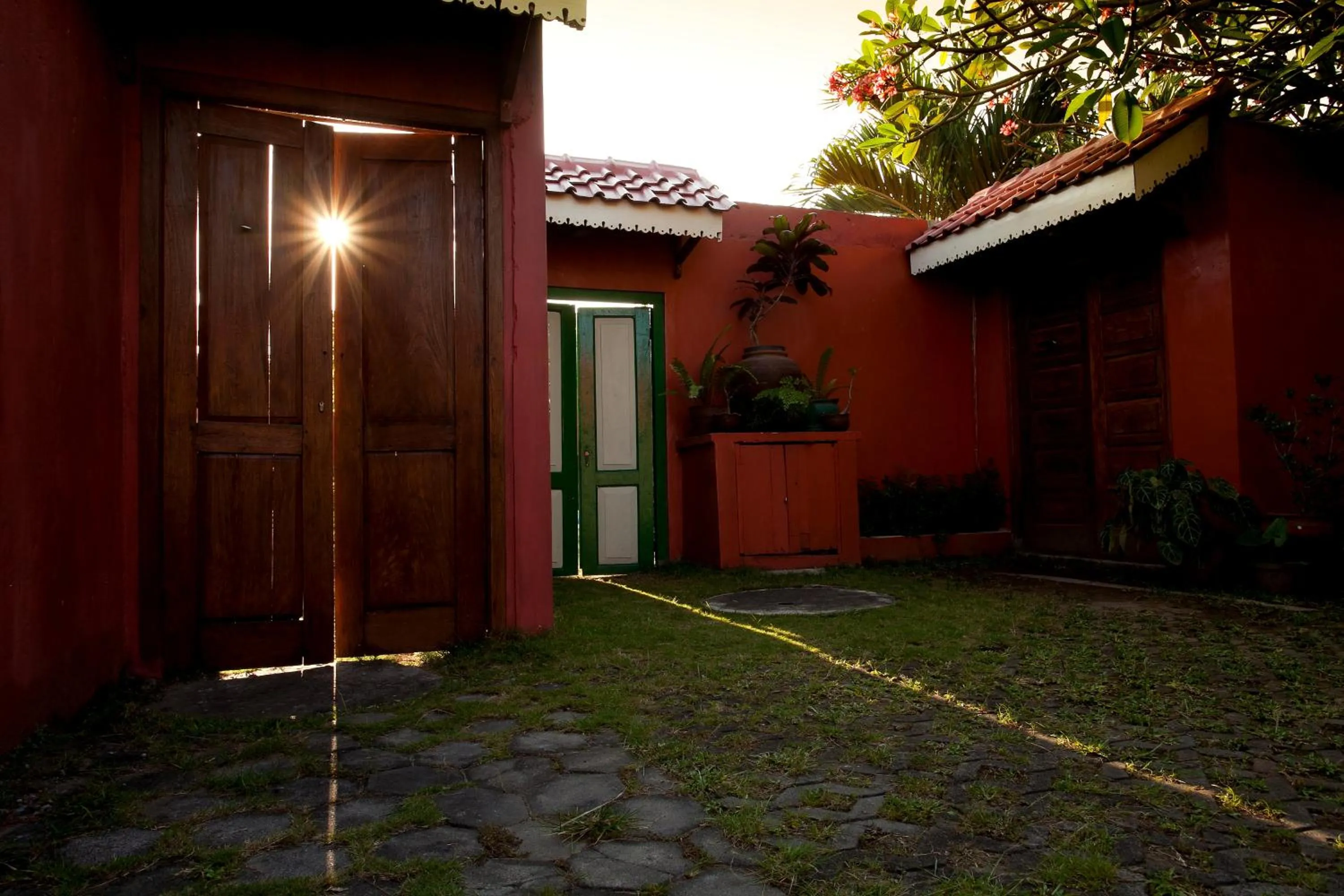 Facade/entrance in Villa Pondok Terra