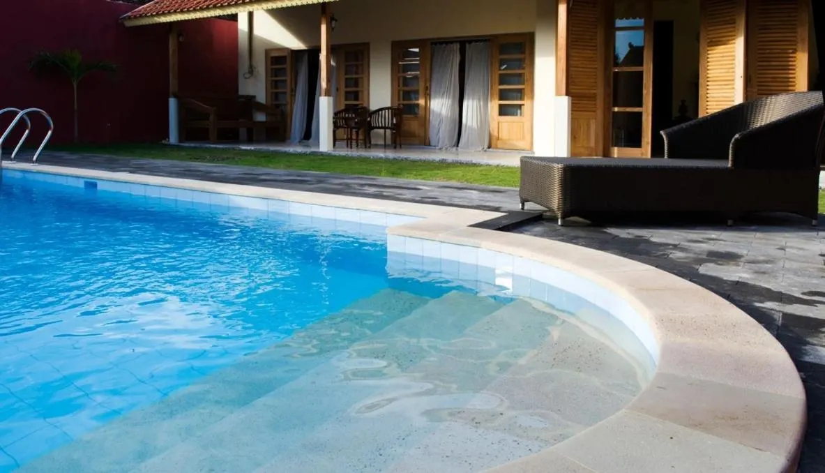 Swimming pool in Villa Pondok Terra
