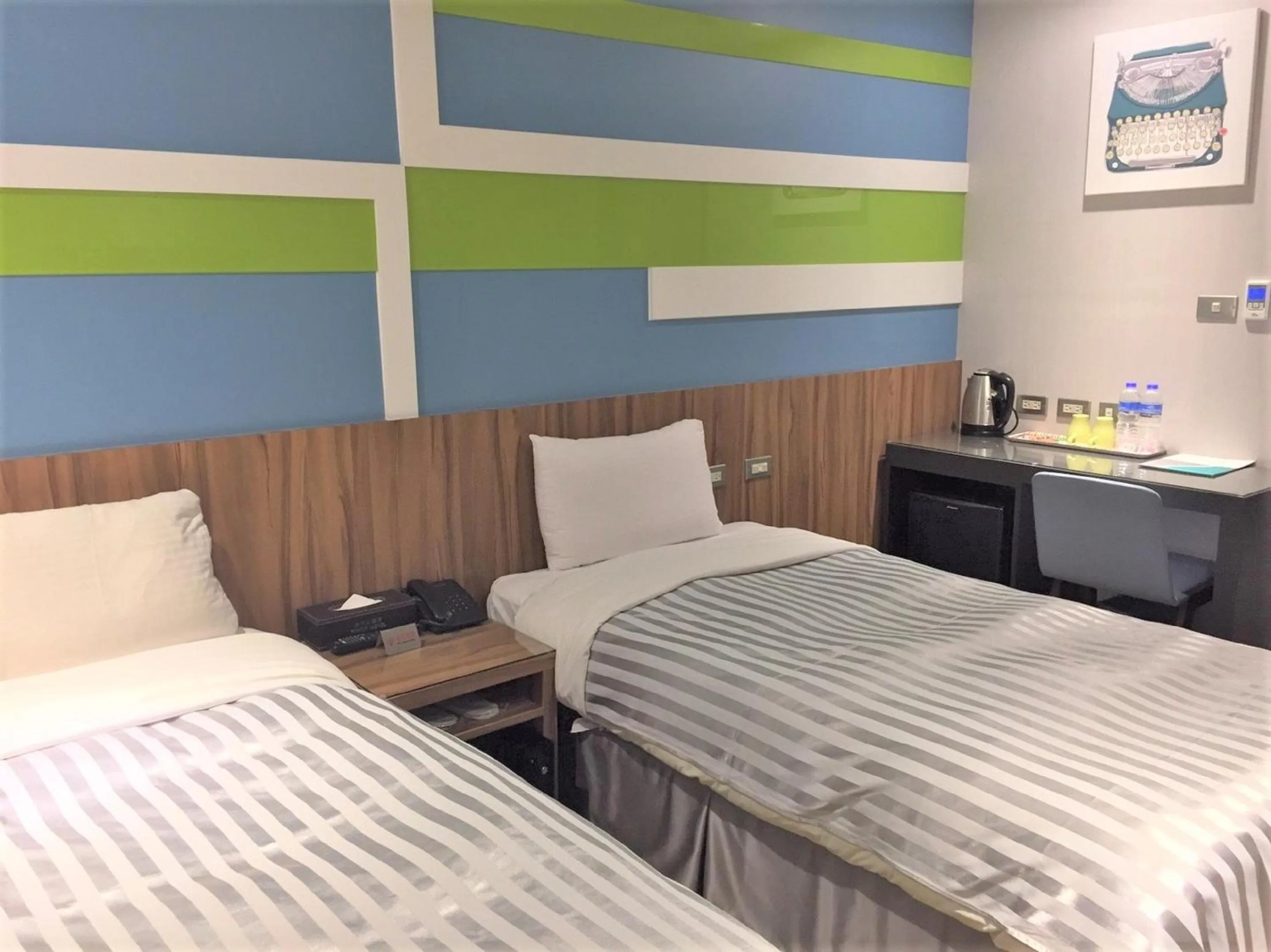 Bed in Ximen Hotel B