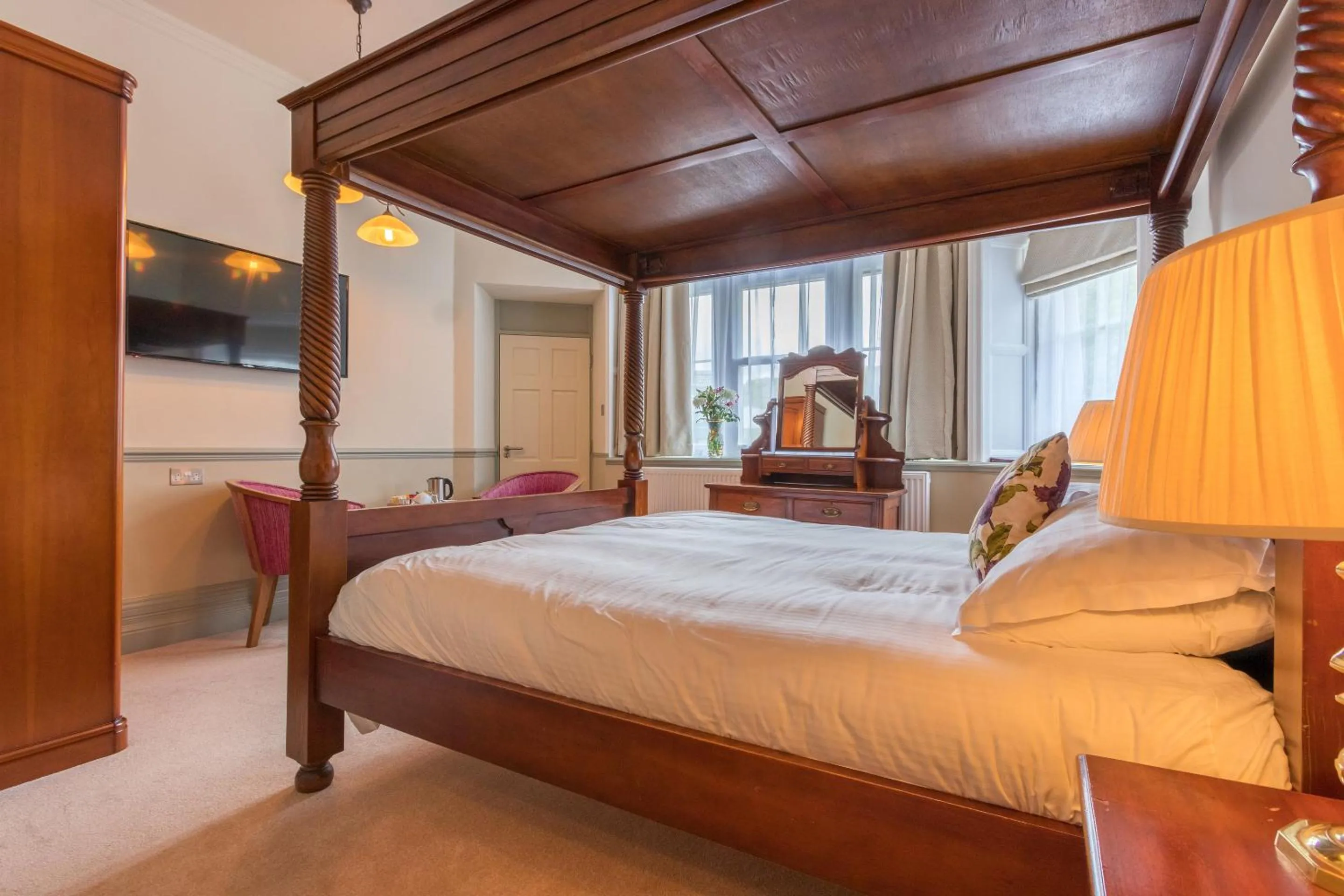 Photo of the whole room, Bed in Windermere Park B&B inc Free off-site Health Club