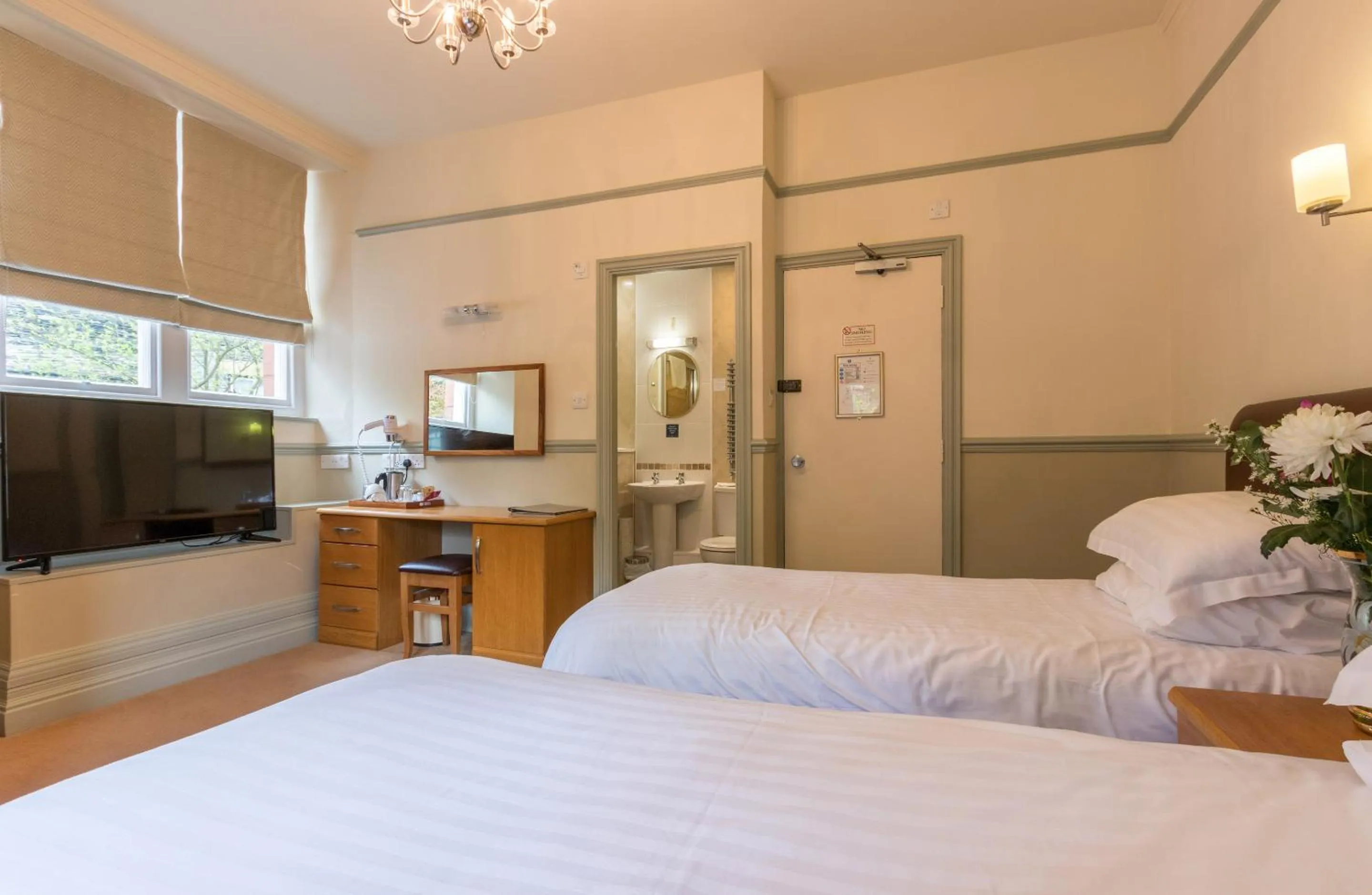 Bed in Windermere Park B&B inc Free off-site Health Club