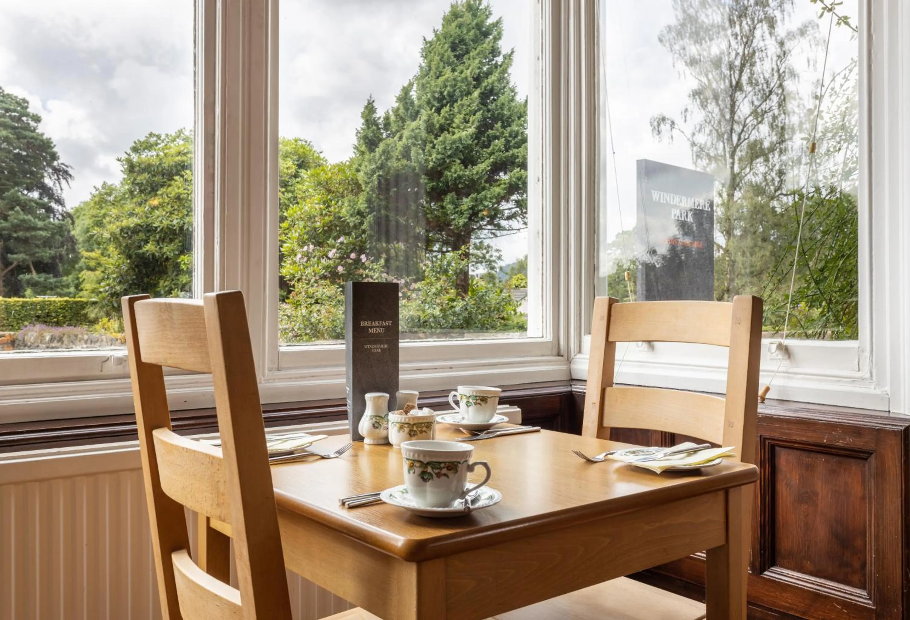 Dining area in Windermere Park B&B inc Free off-site Health Club