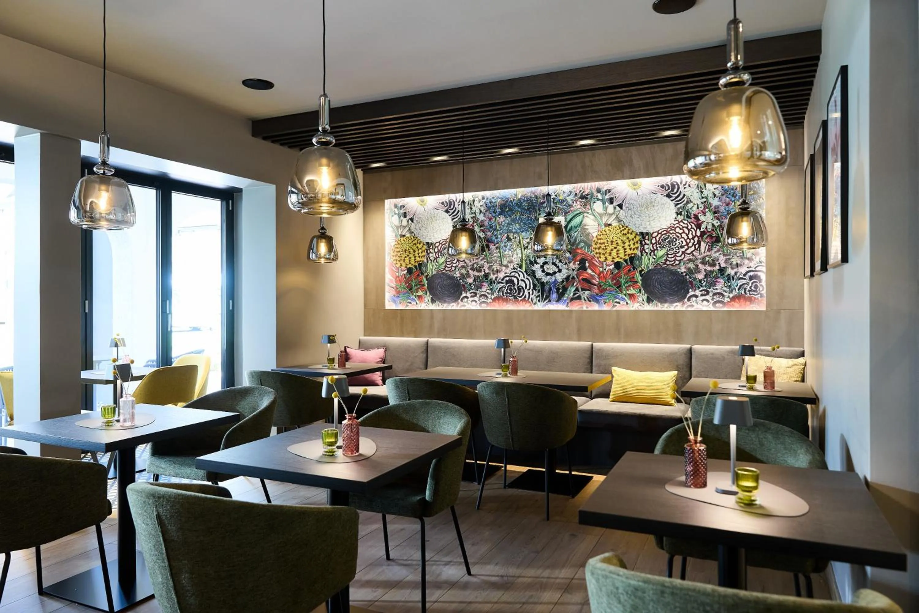 Restaurant/places to eat in Boutique Hotel Diana