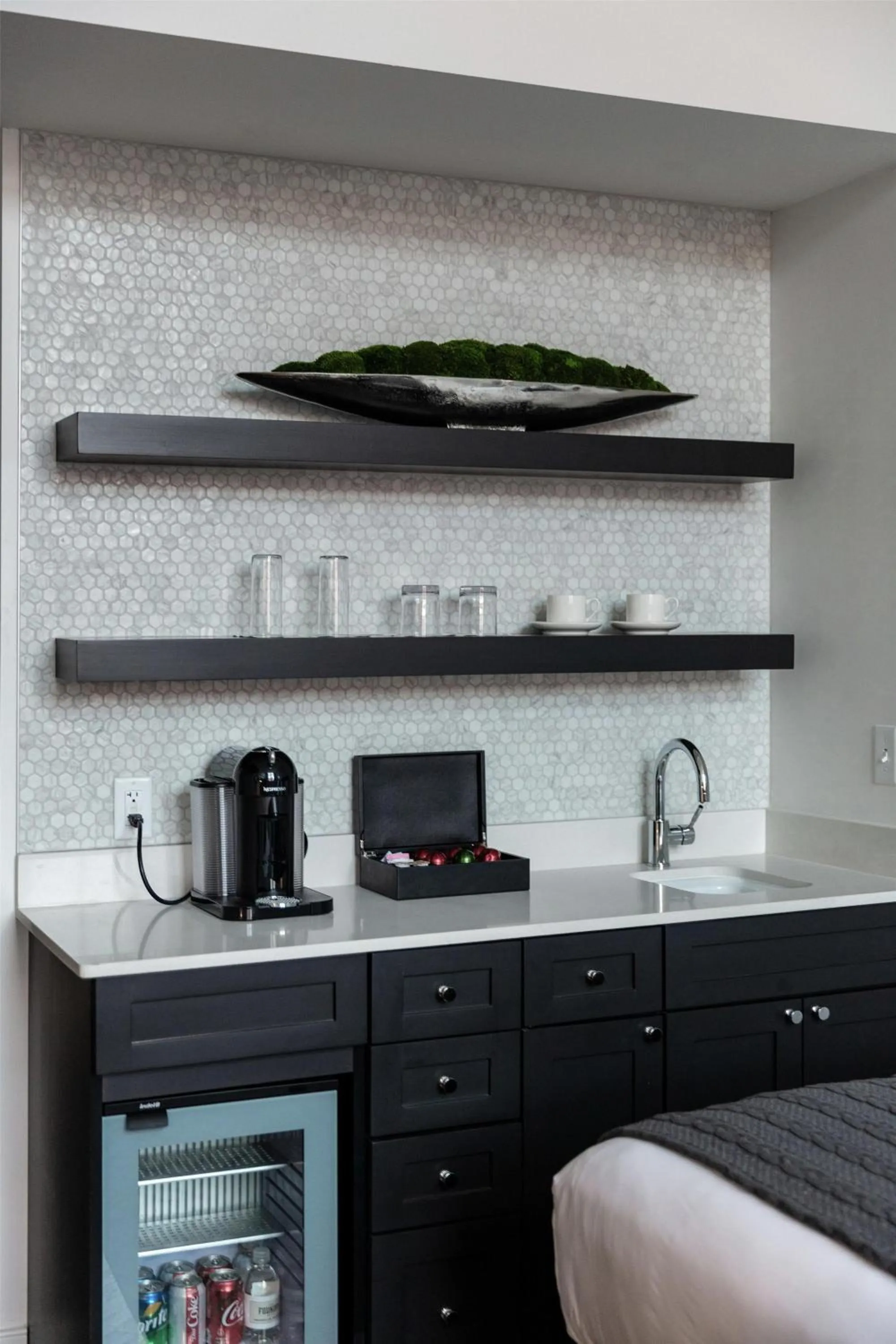 Kitchen or kitchenette in Foundry Hotel Asheville, Curio Collection By Hilton