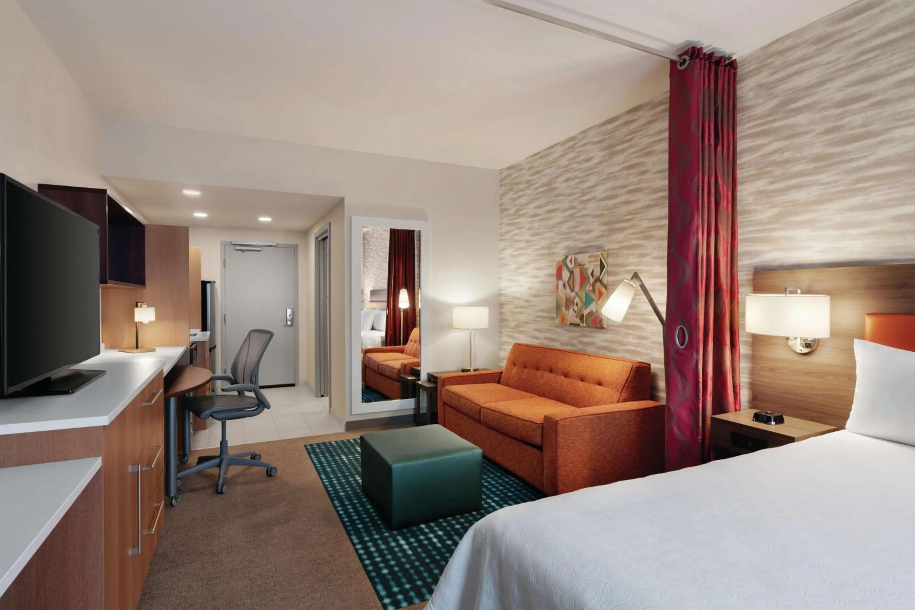 Bedroom, Bed in Home2 Suites By Hilton Lancaster