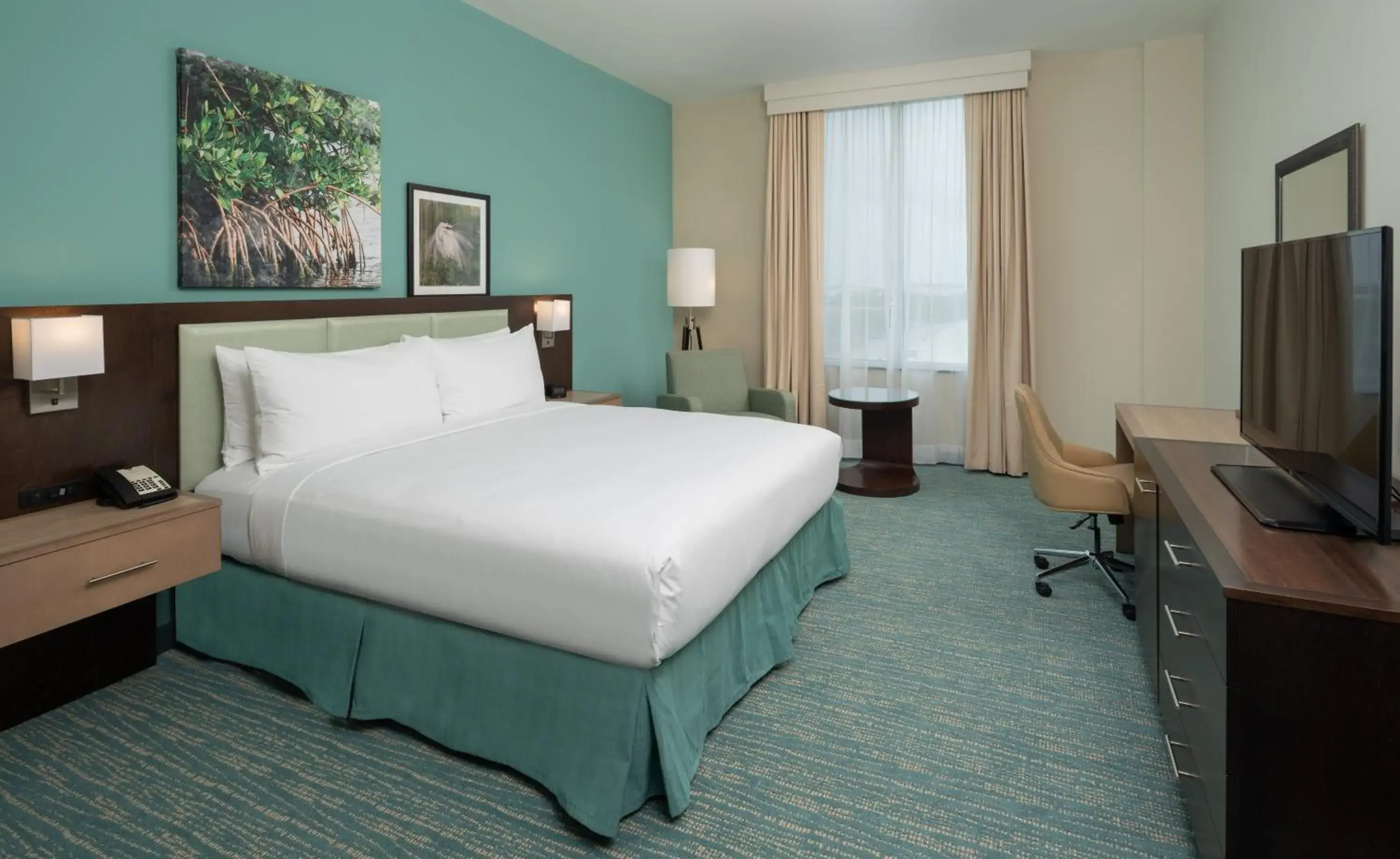 King Room - Hearing Access in DoubleTree by Hilton Miami Doral King Room - Hearing Access in DoubleTree by Hilton Miami Doral