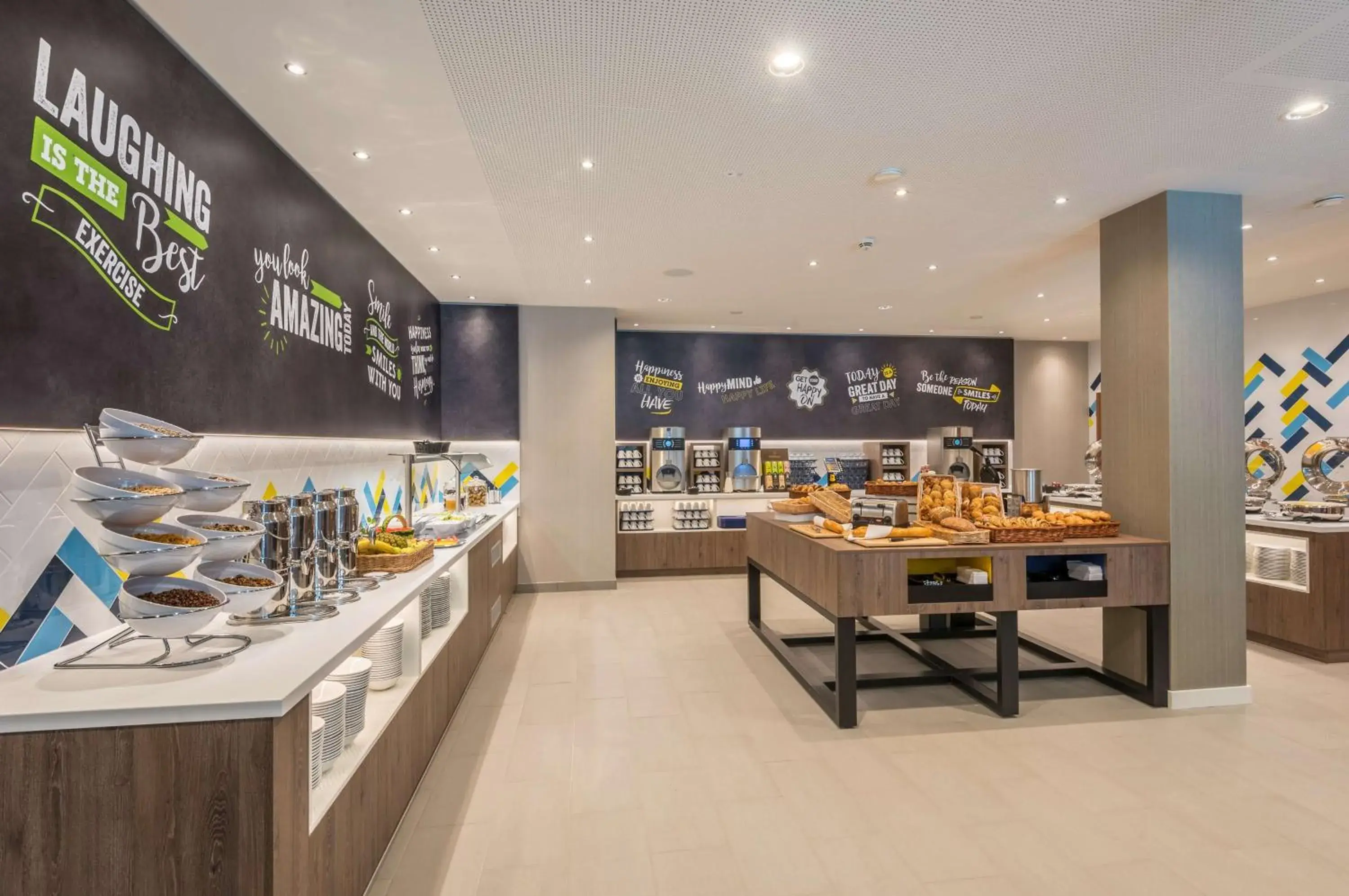 Restaurant/places to eat in Hampton By Hilton Munich City West Restaurant/places to eat in Hampton By Hilton Munich City West