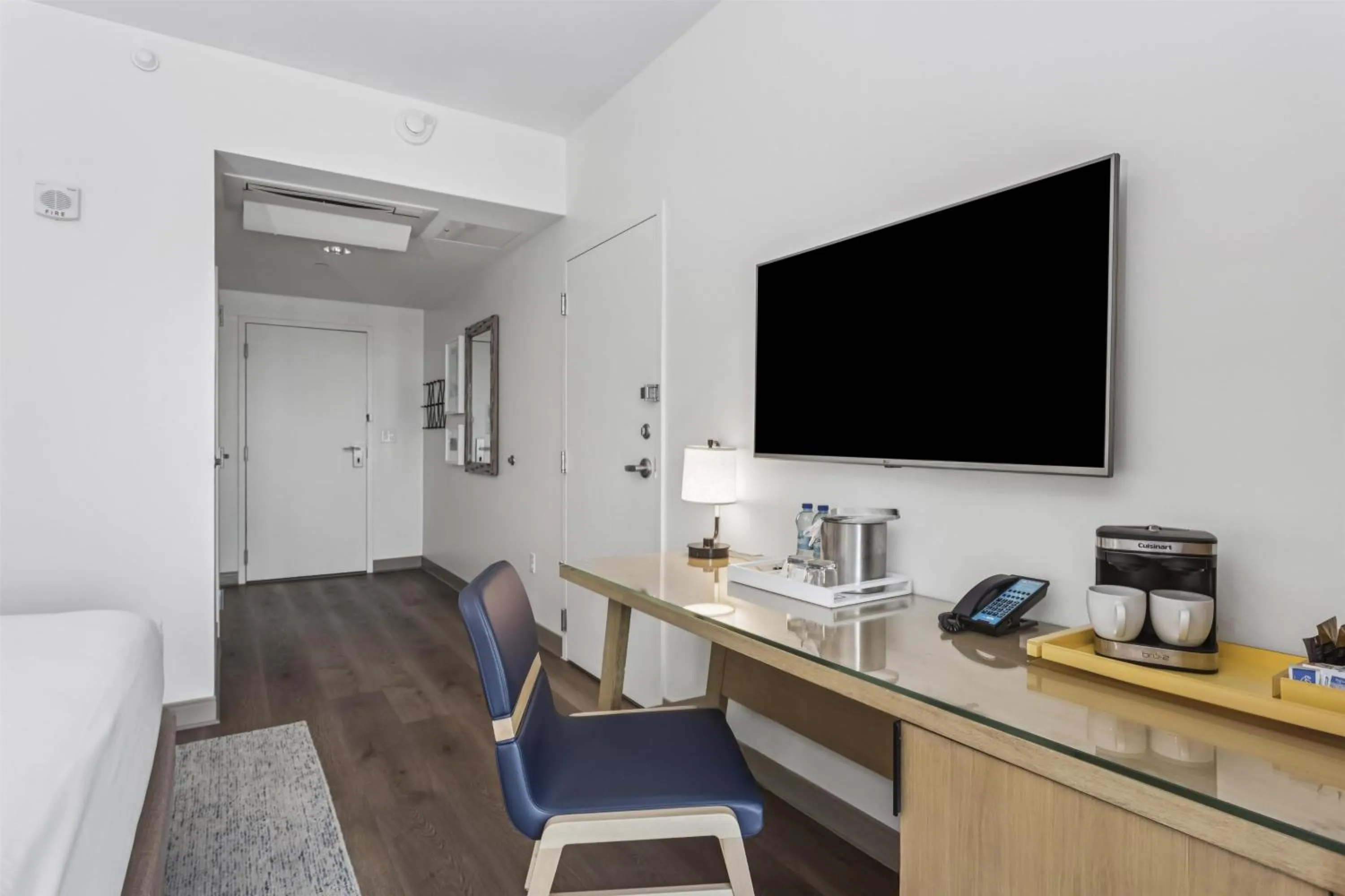 Bedroom in The Lodge at Gulf State Park, A Hilton Hotel