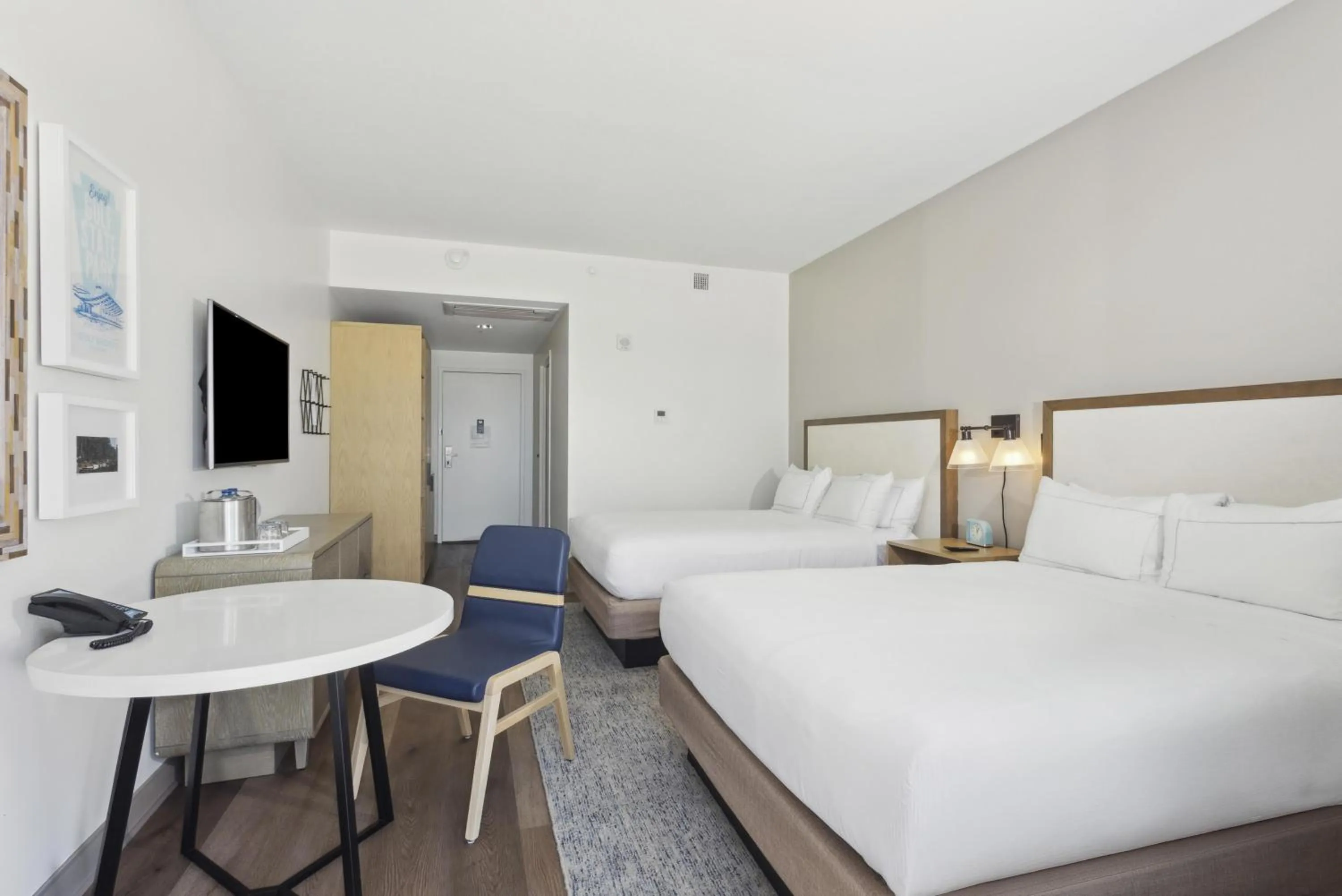 Bed in The Lodge at Gulf State Park, A Hilton Hotel