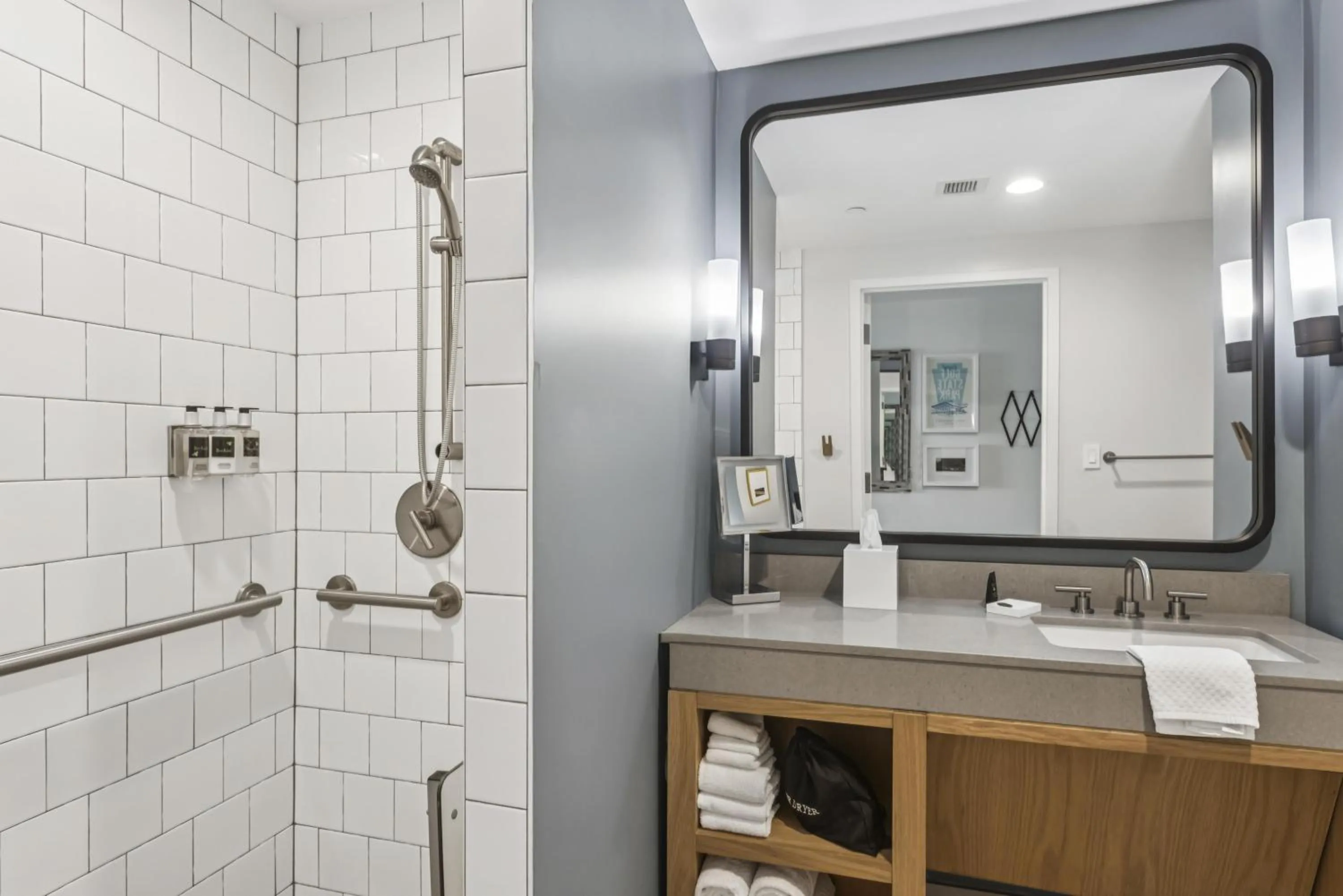 Bathroom in The Lodge at Gulf State Park, A Hilton Hotel
