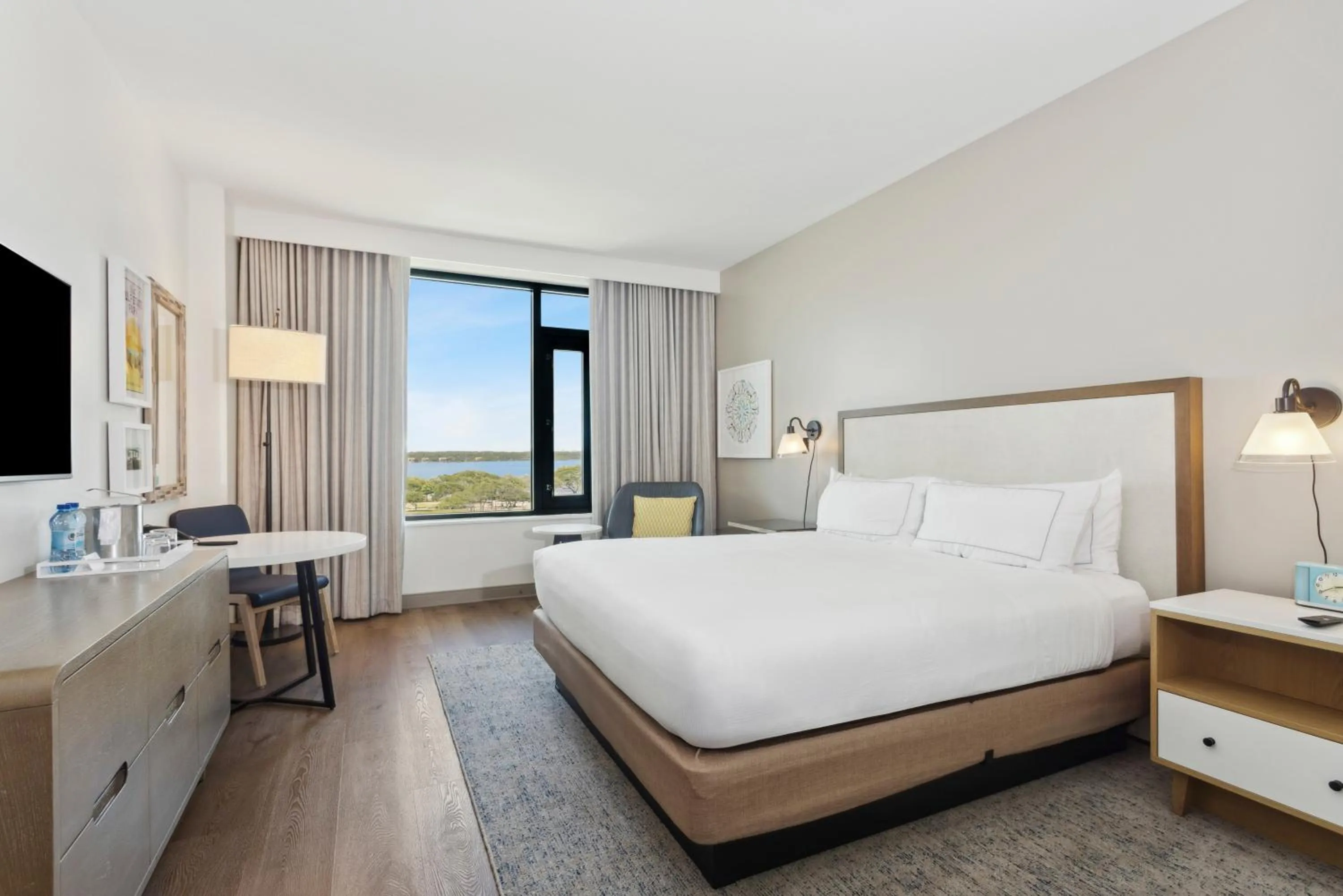 Bedroom, Bed in The Lodge at Gulf State Park, A Hilton Hotel