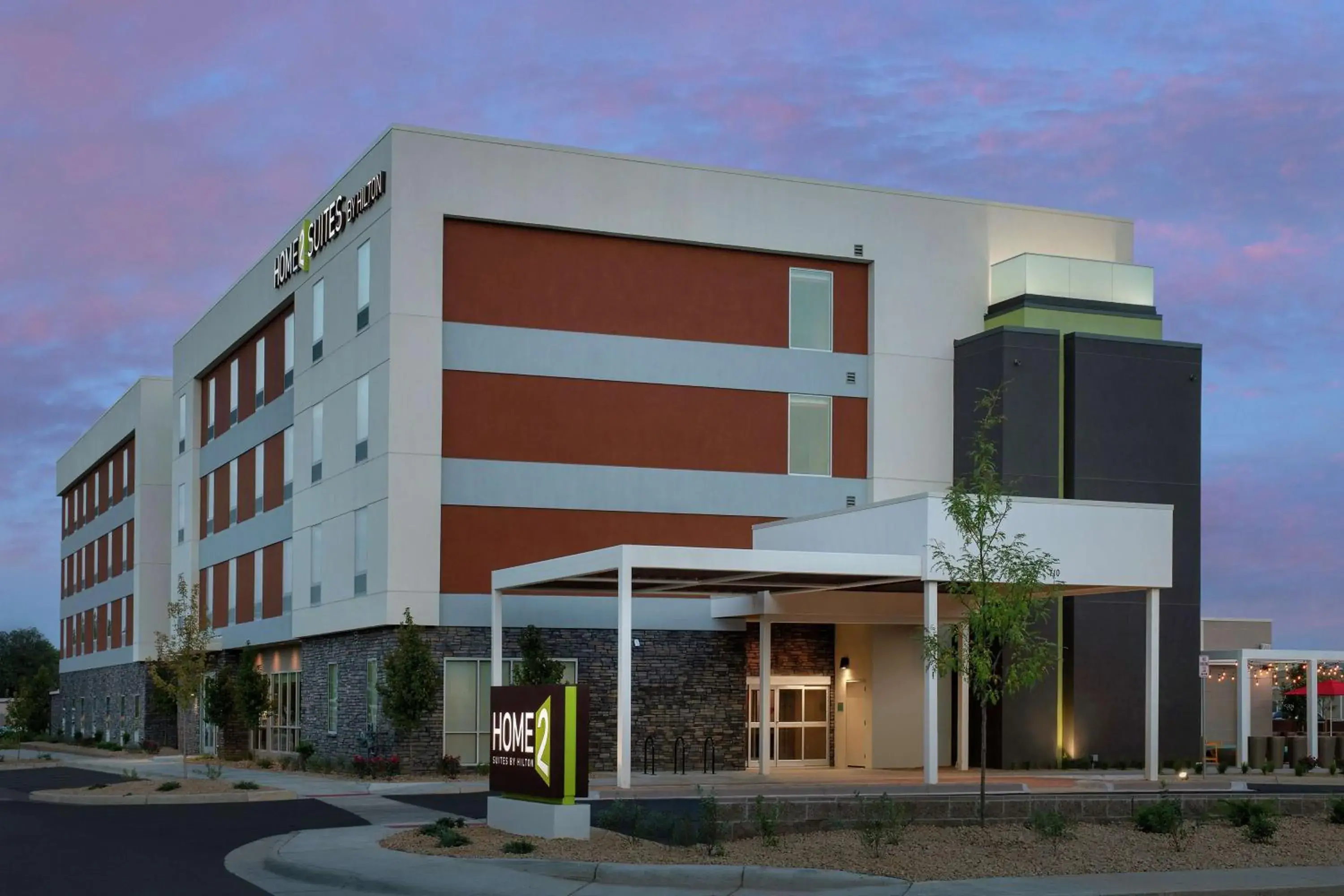 Property building in Home2 Suites By Hilton Longmont Property building in Home2 Suites By Hilton Longmont