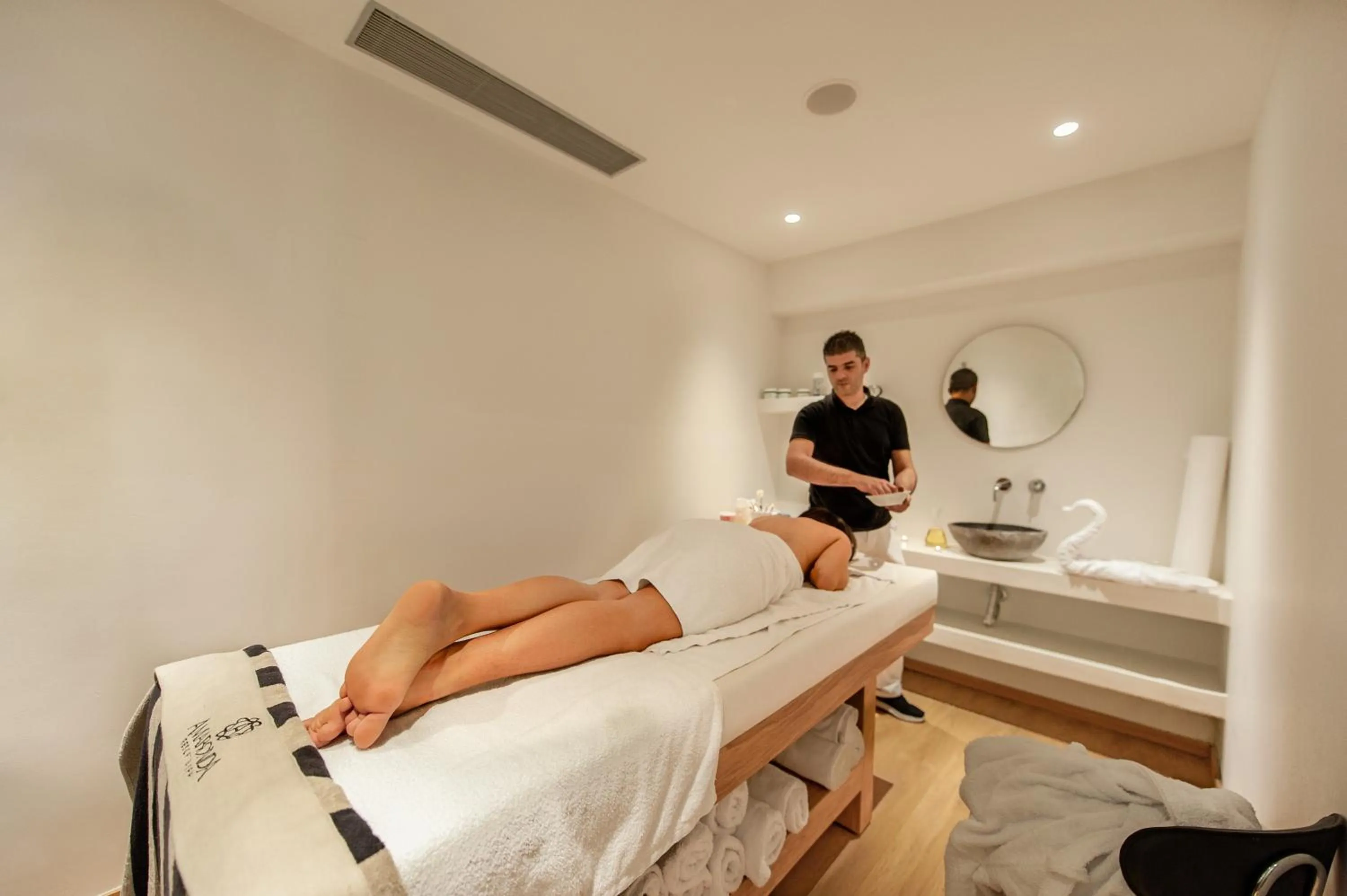 Massage in Amaronda Resort & Spa Eretria