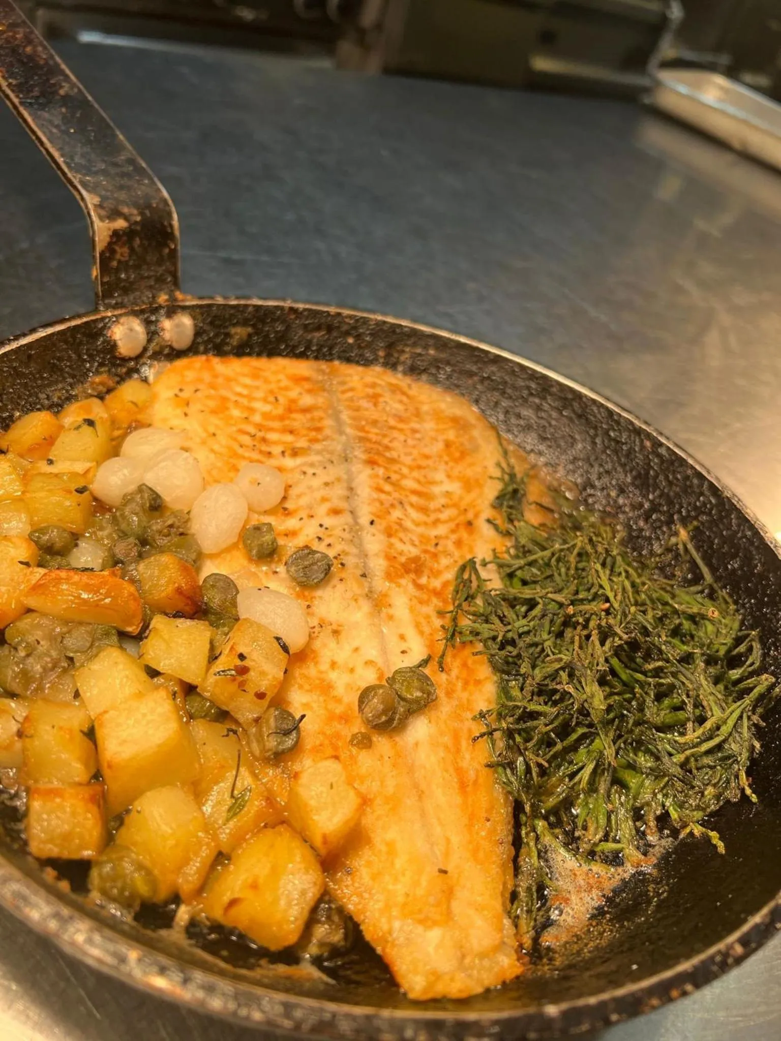 Food and drinks in Brackenborough Hotel, BW Signature Collection