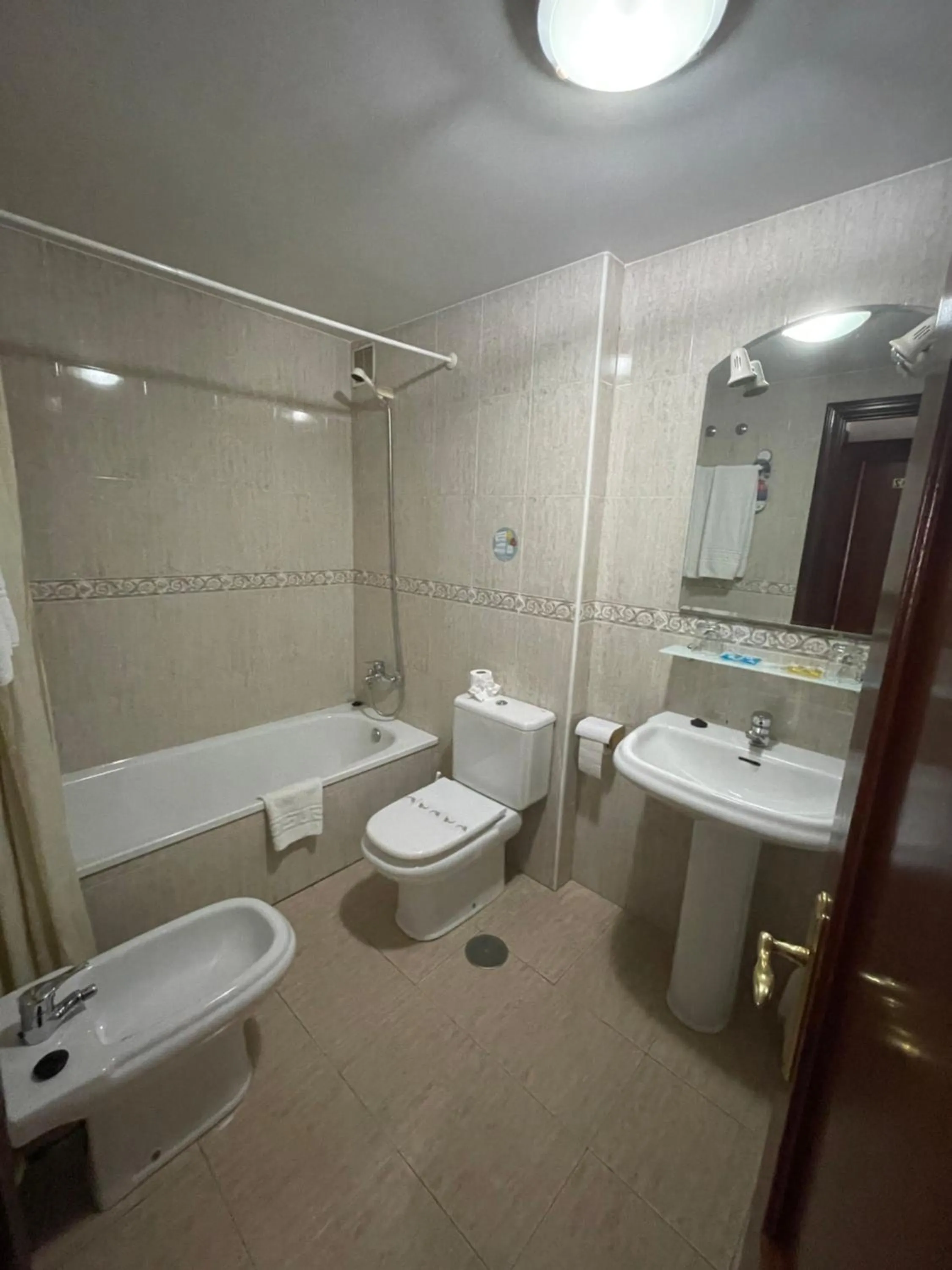 Bathroom in Hotel Valdés