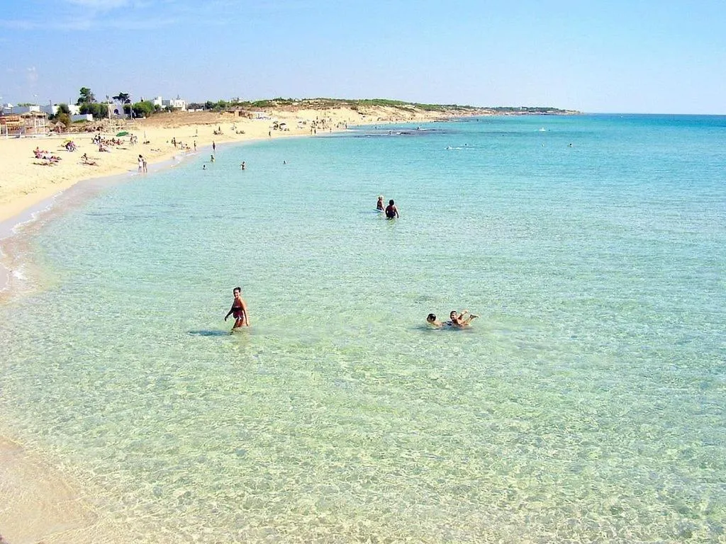 Beach in B&B Lo Scrigno del Salento