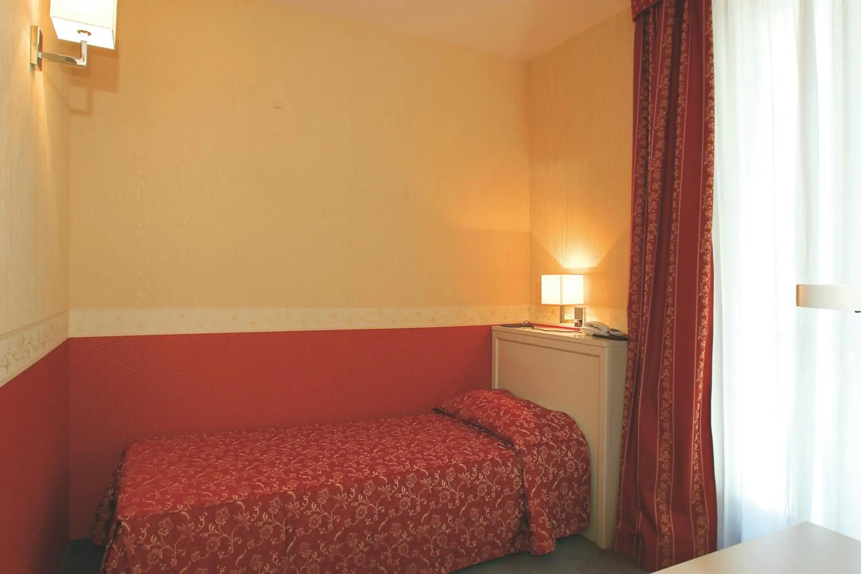 Single Room in Hotel Mosca Single Room in Hotel Mosca