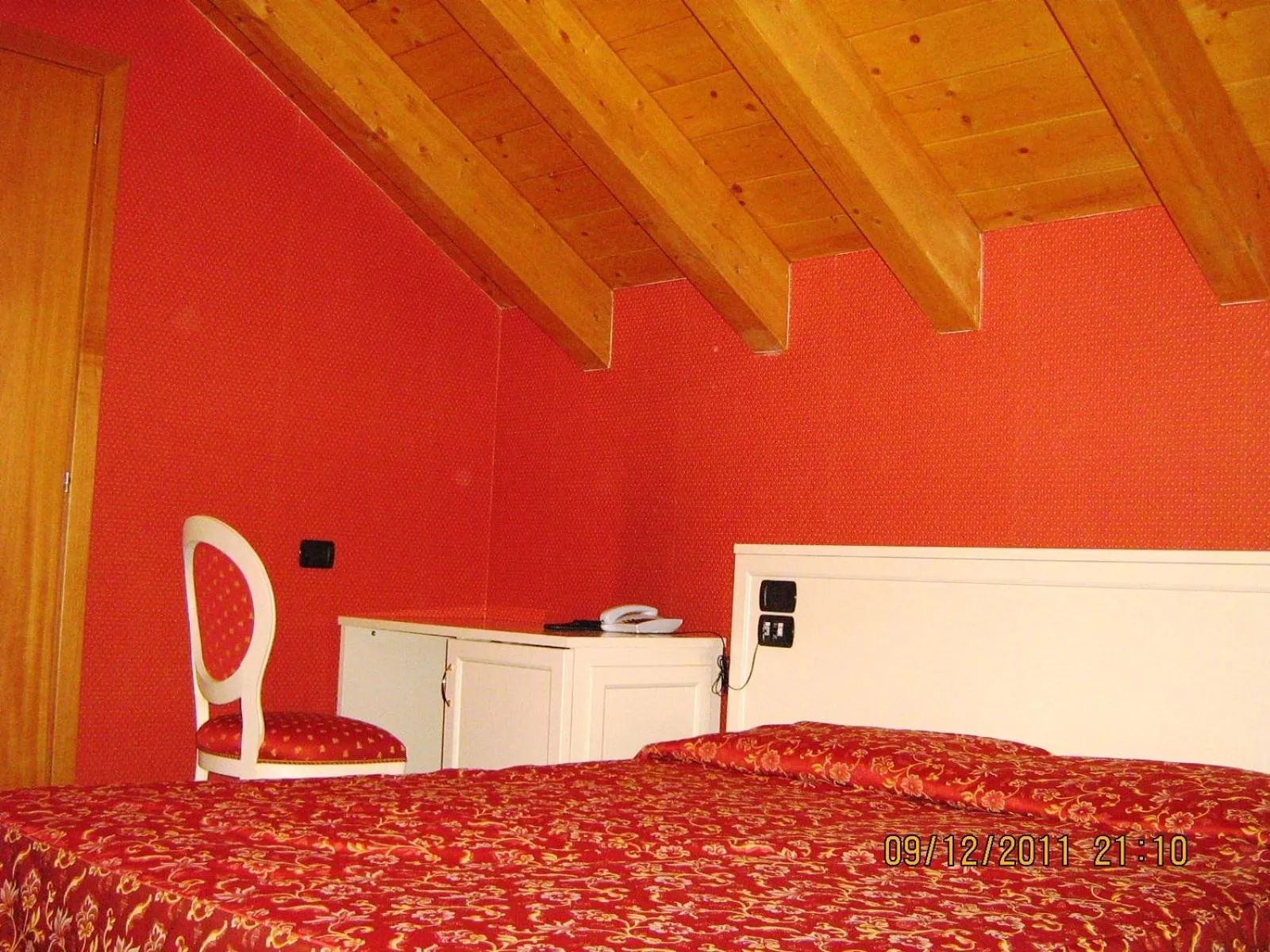 Photo of the whole room, Bed in Hotel Mosca