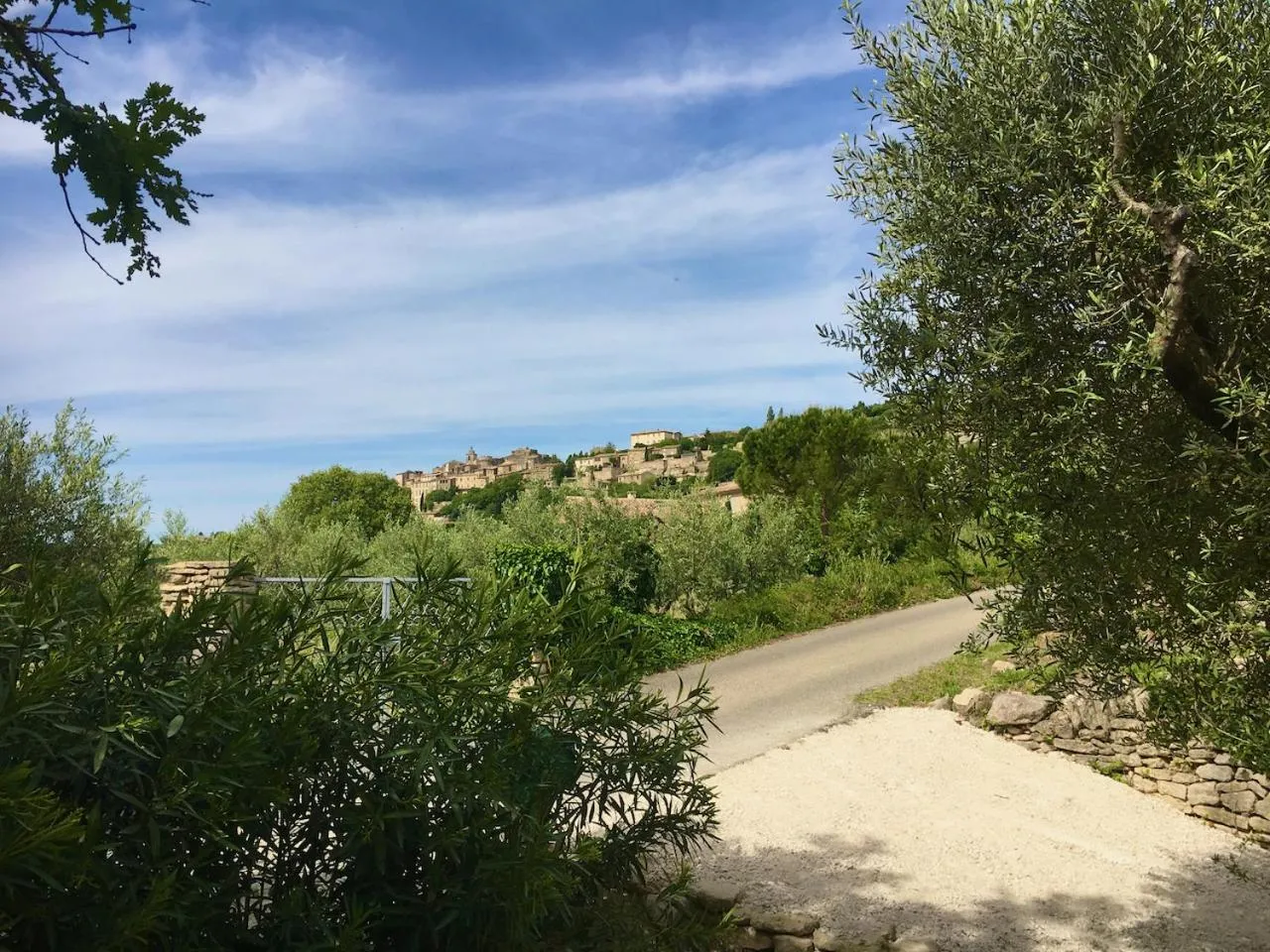 Property building in Mas De Gordes