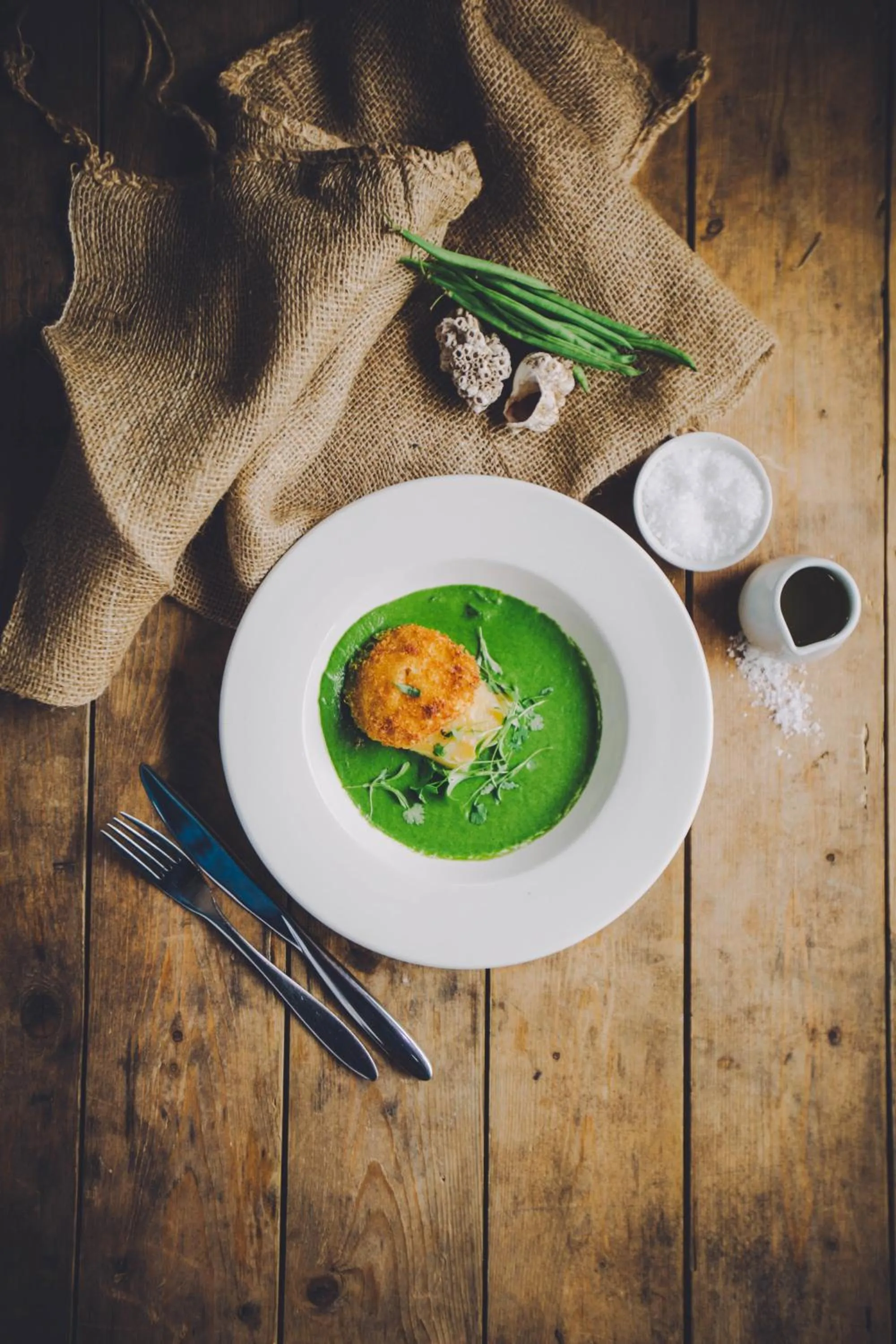 Restaurant/places to eat in The Ashbourne Hotel