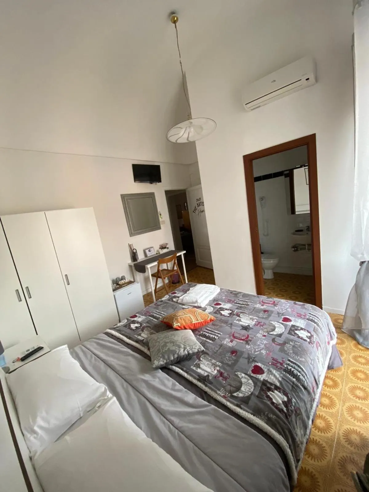 Bed in The Artist's Home Catania Centro