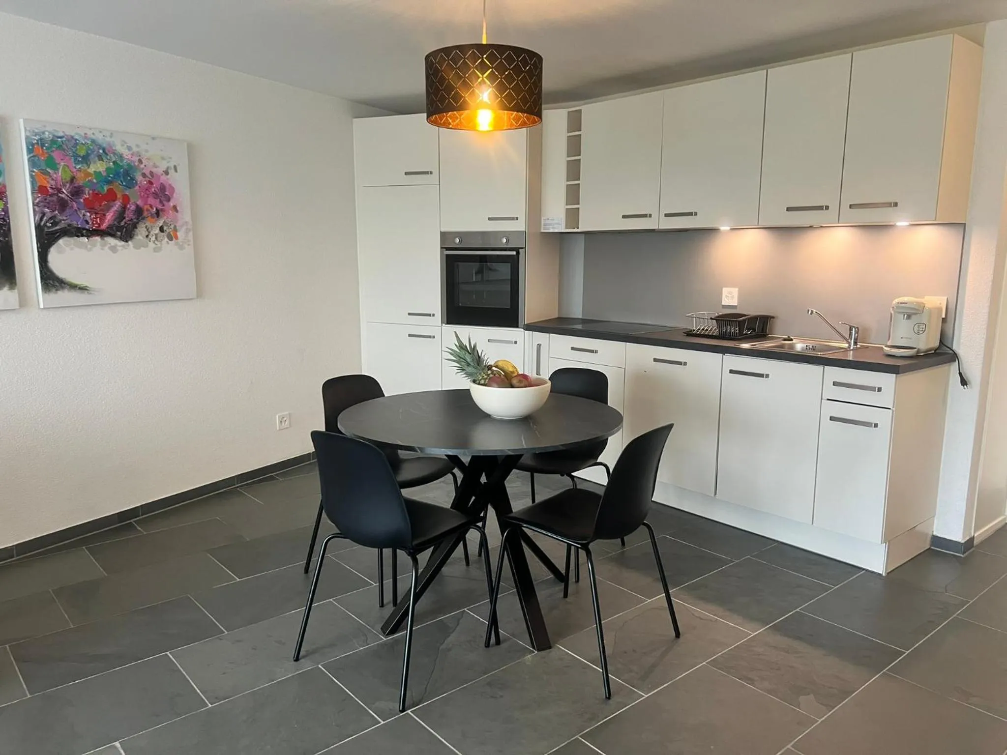 Dining area in smartroom Rössli Hunzenschwil