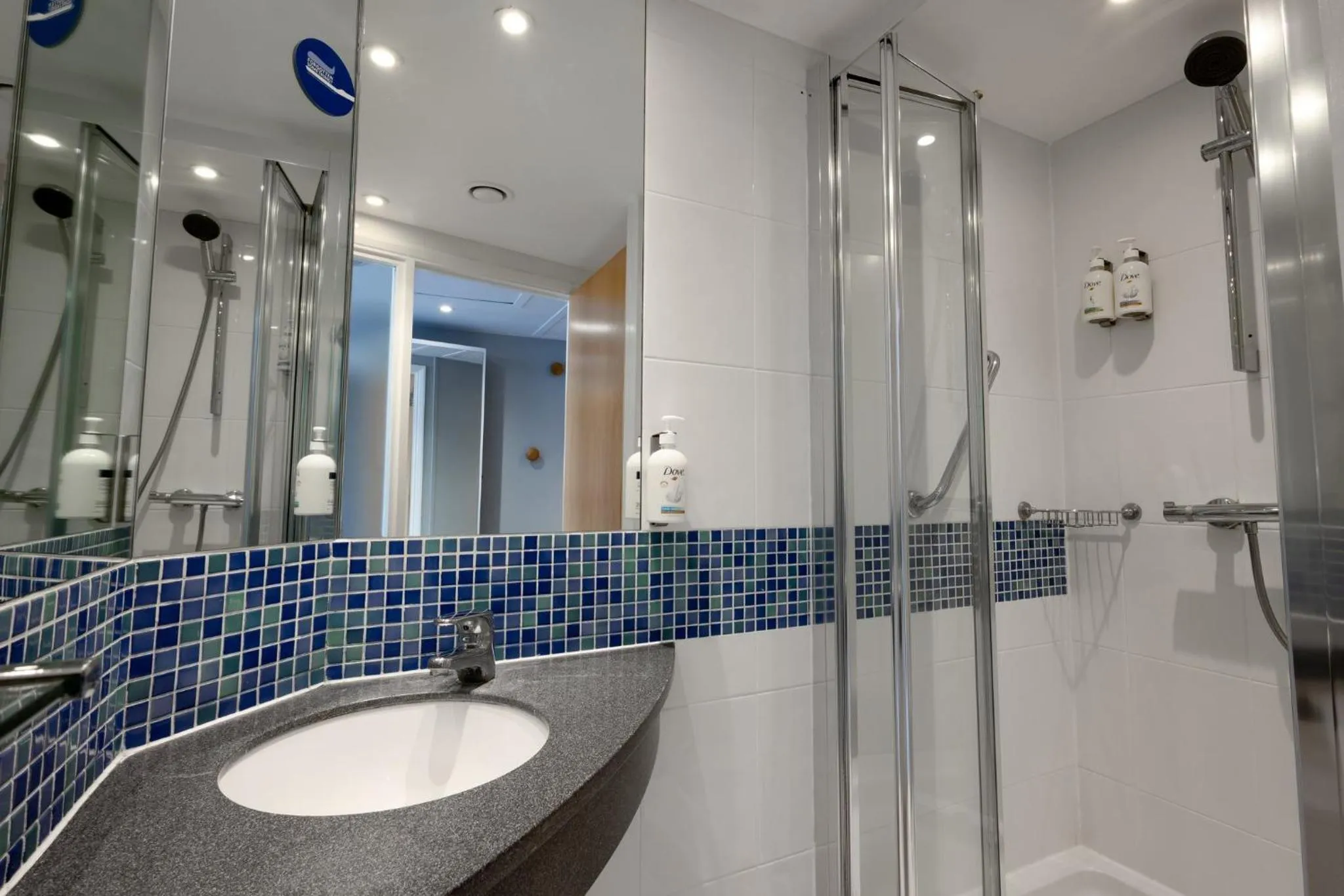 Bathroom in Holiday Inn Express Norwich by IHG