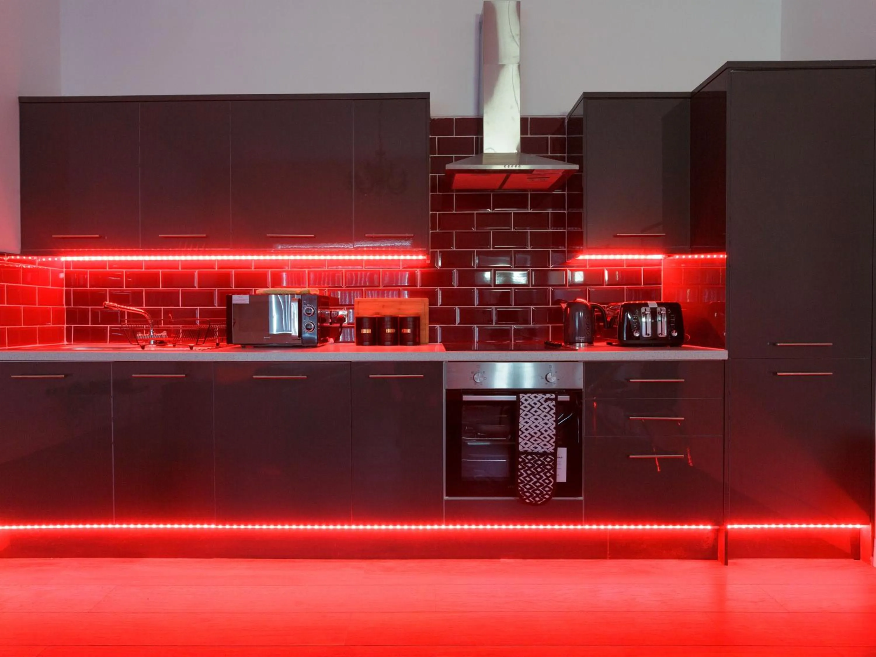 Kitchen or kitchenette in Live in Leeds Greenhill Bungalows