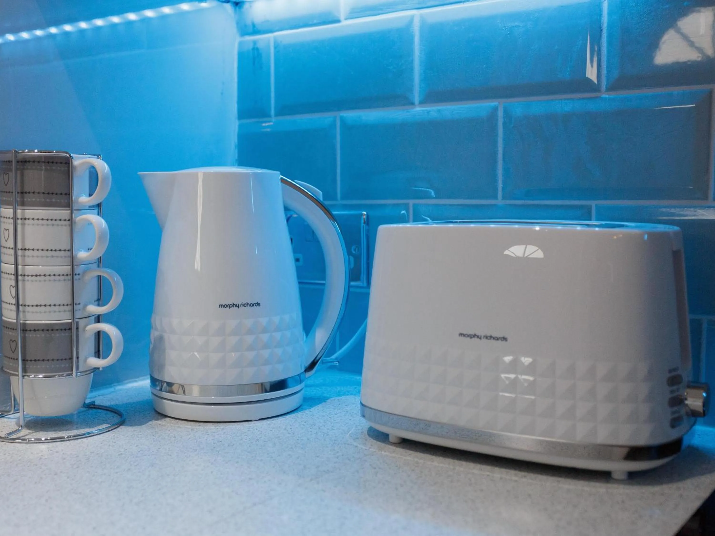 Kitchen or kitchenette in Live in Leeds Greenhill Bungalows