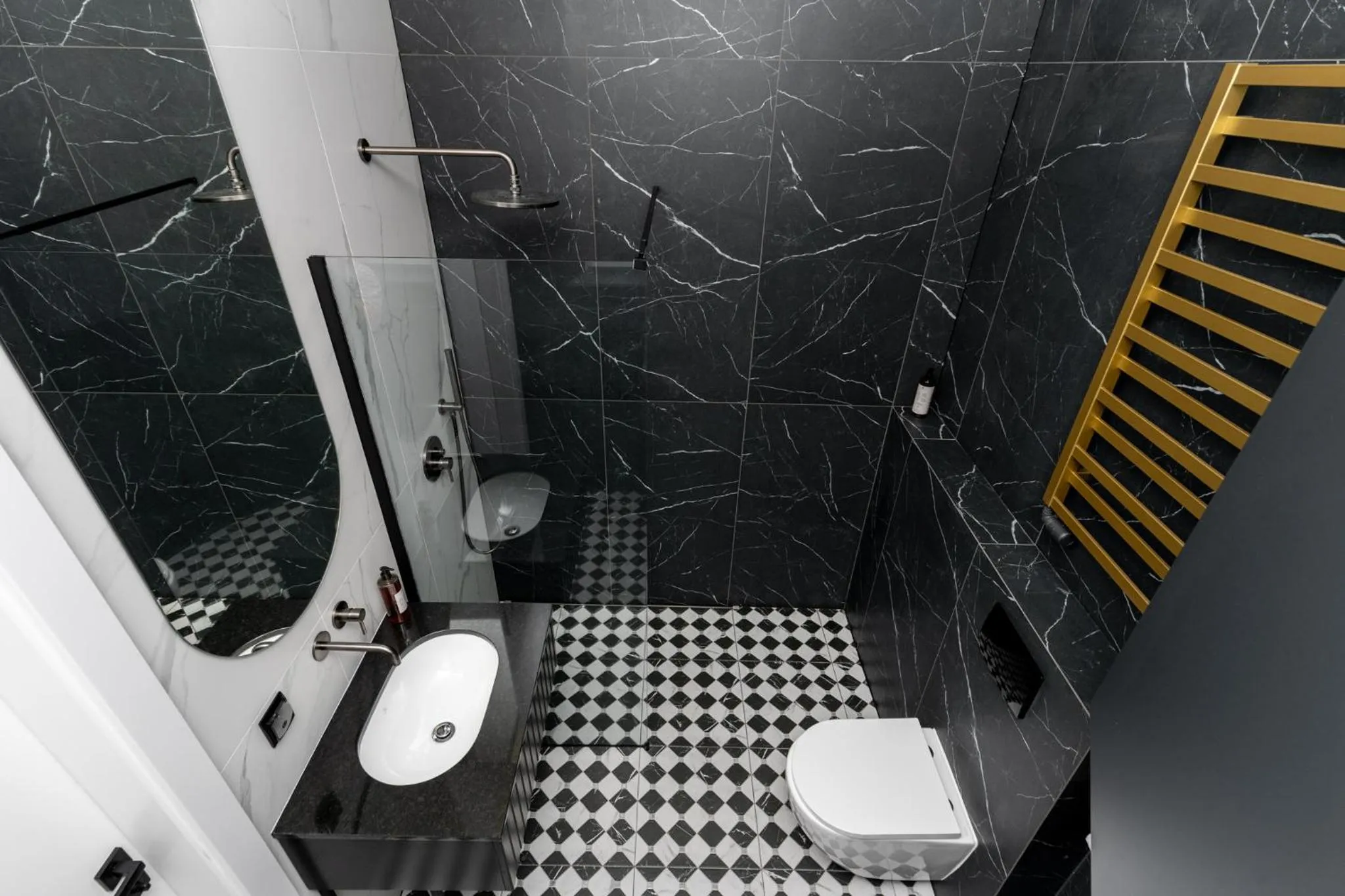 Shower in Wawel Boutique Residence - Krakow Old Town