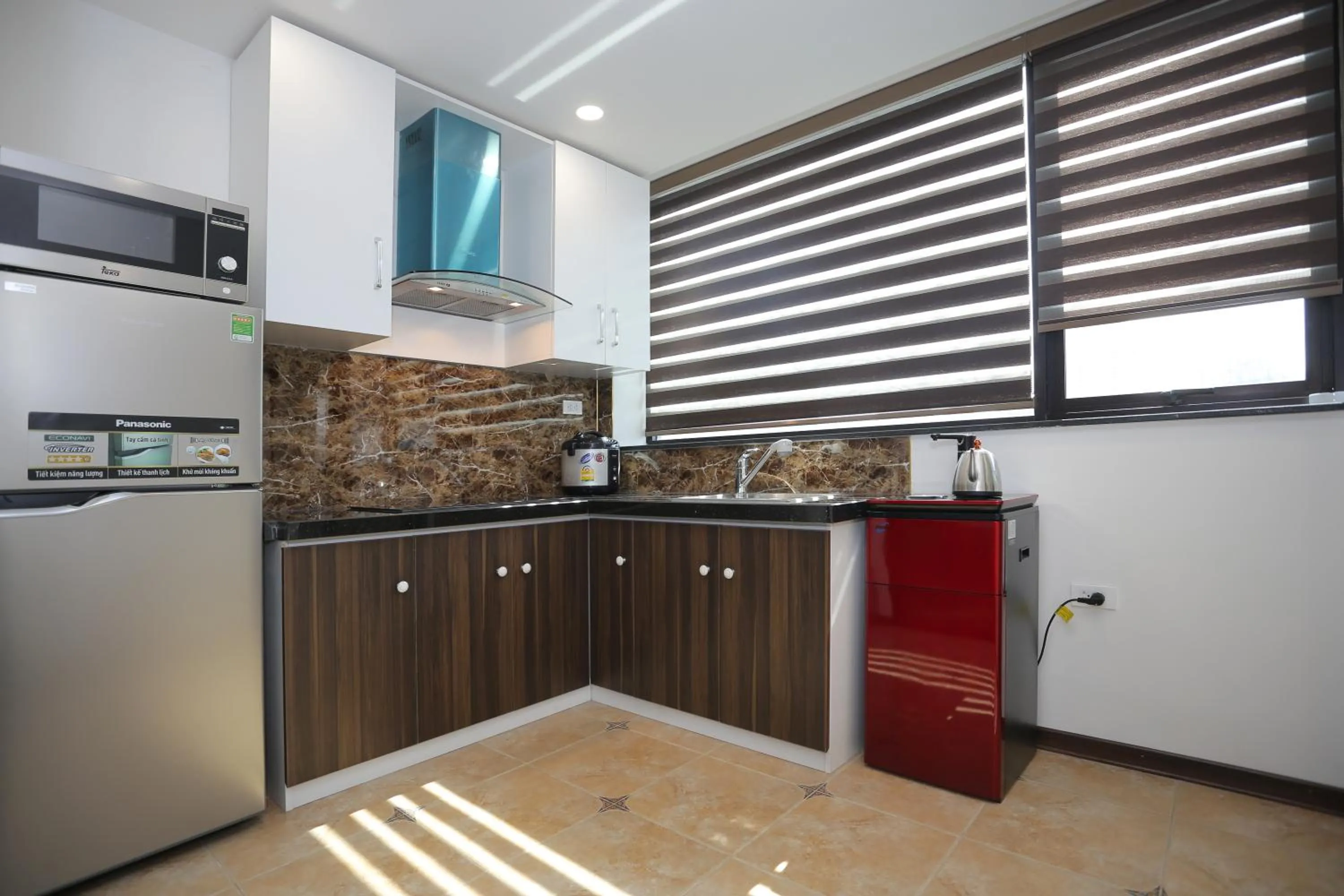 Kitchen or kitchenette in Cat Linh ARL55 Hotel