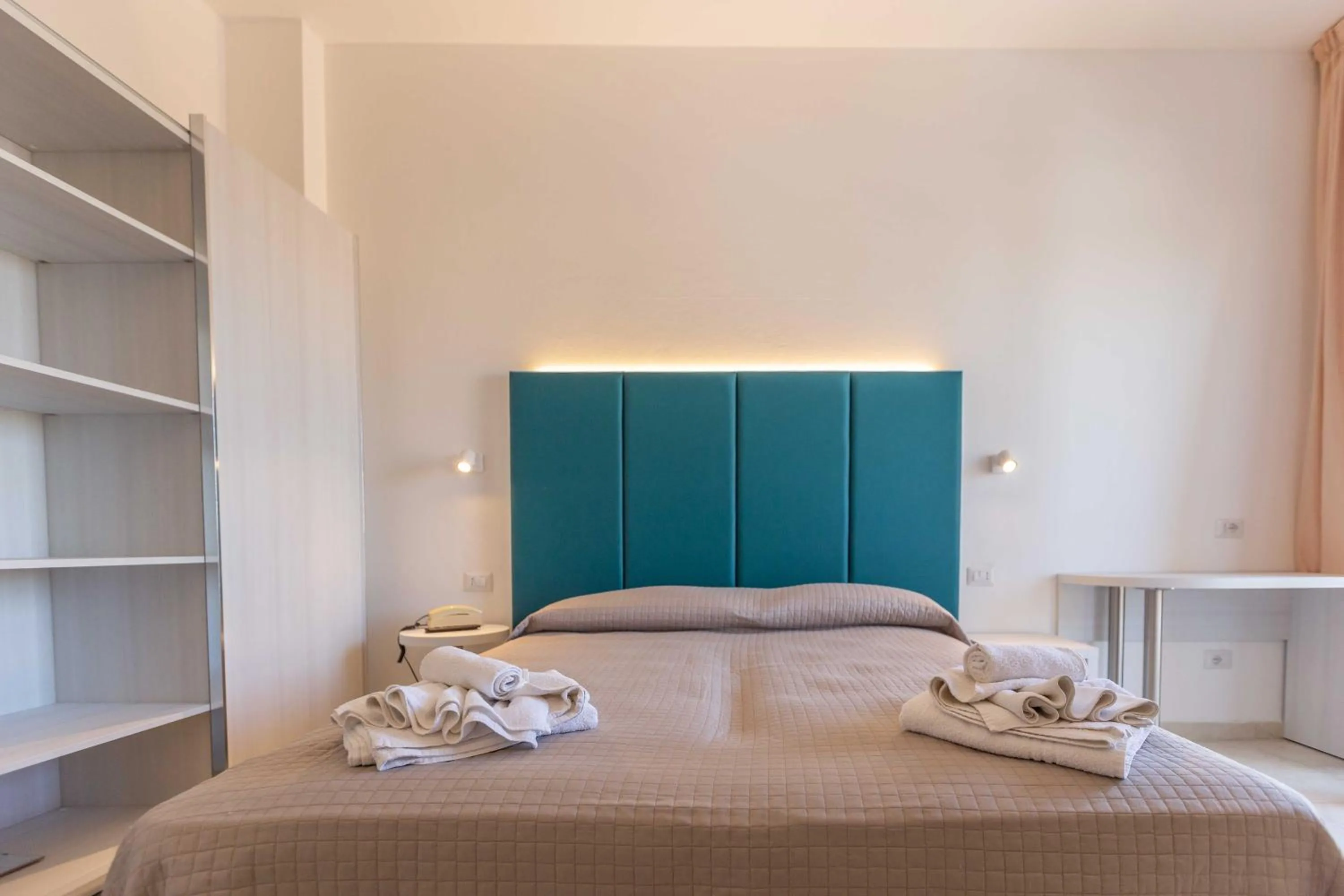 Bed in Hotel Ribot
