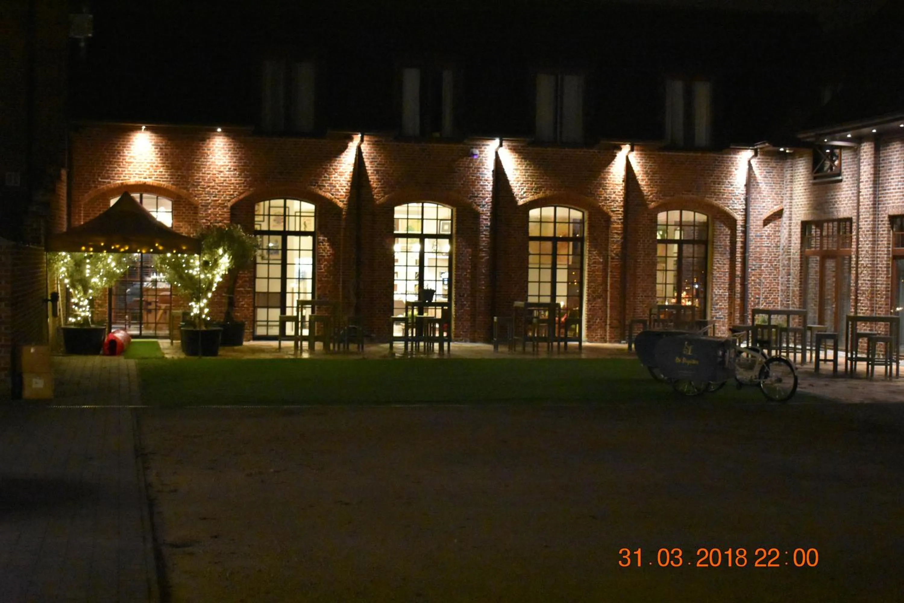 Night in Hotel De Pupiter