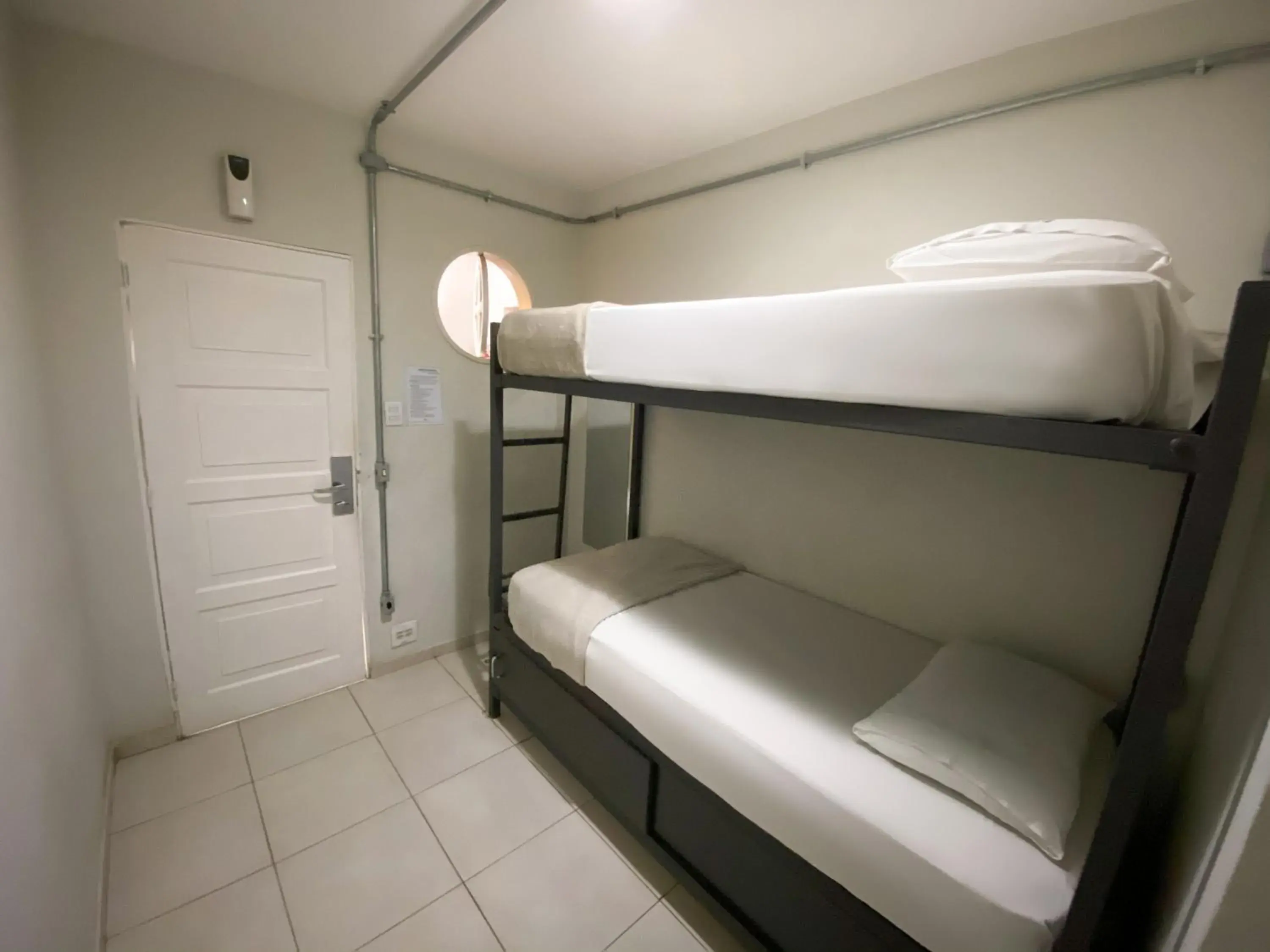 Double Room in Che Lagarto Hostel Copacabana Double Room in Che Lagarto Hostel Copacabana