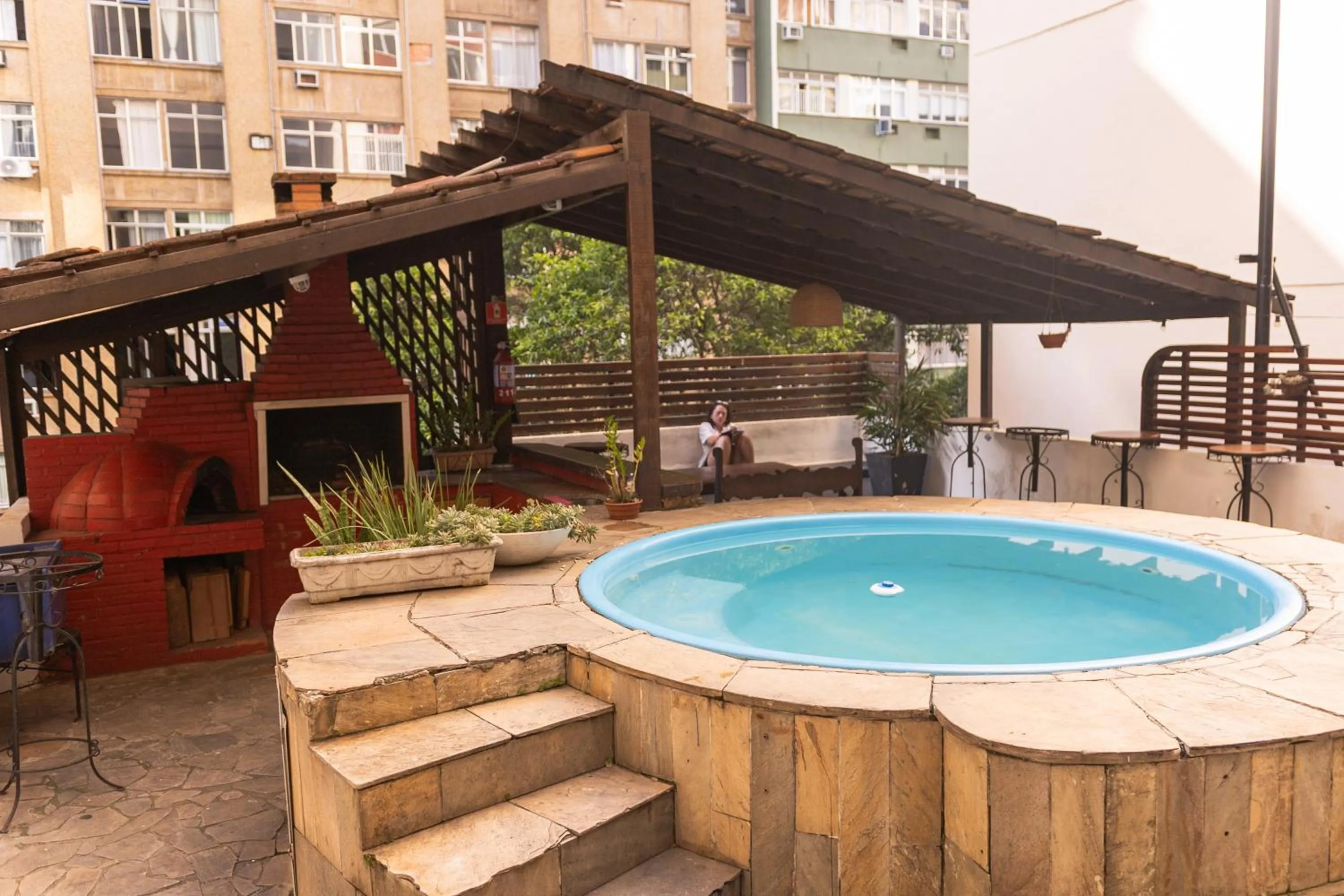 Swimming pool in Che Lagarto Hostel Copacabana