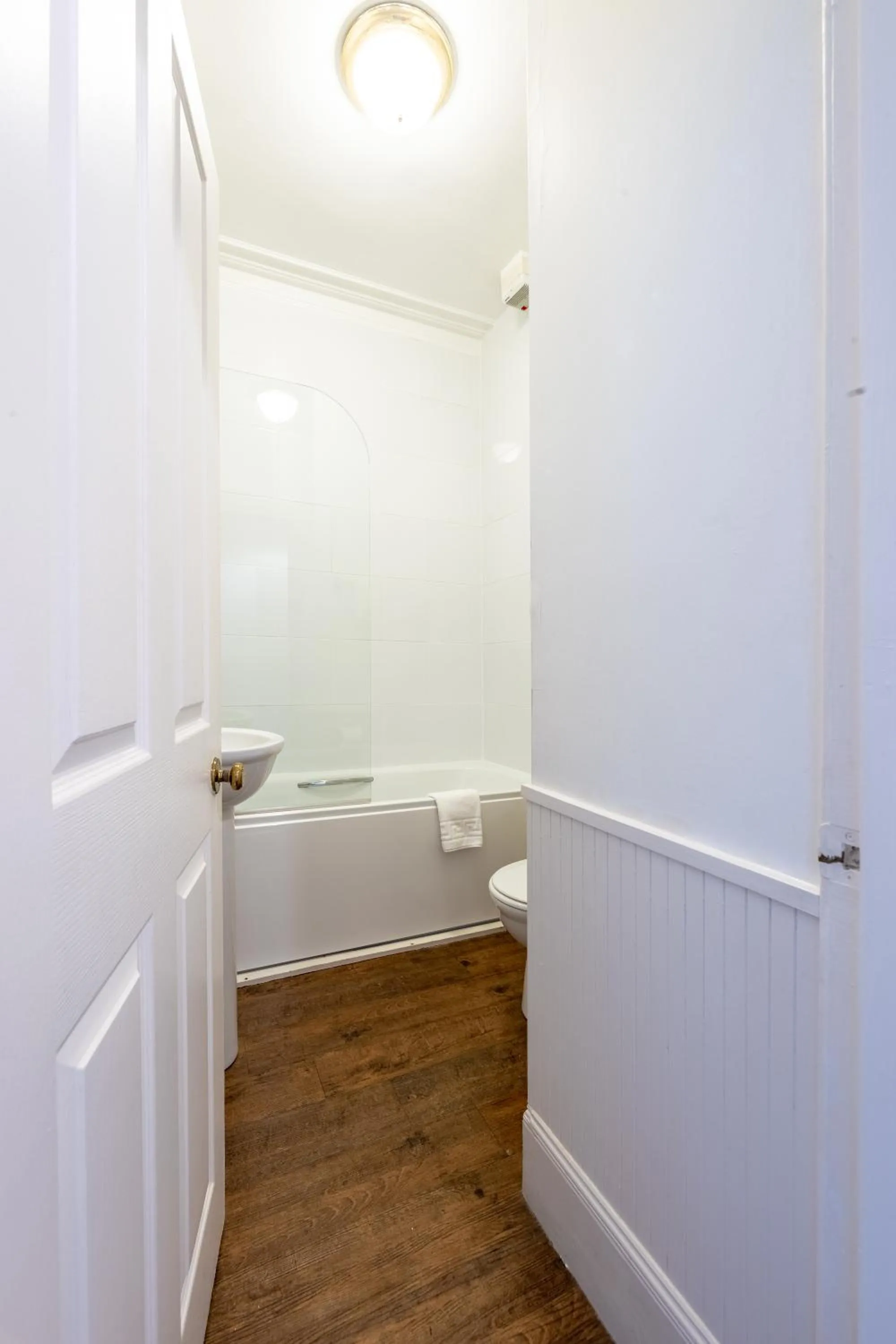 Bathroom in Karma Lake Of Menteith Hotel