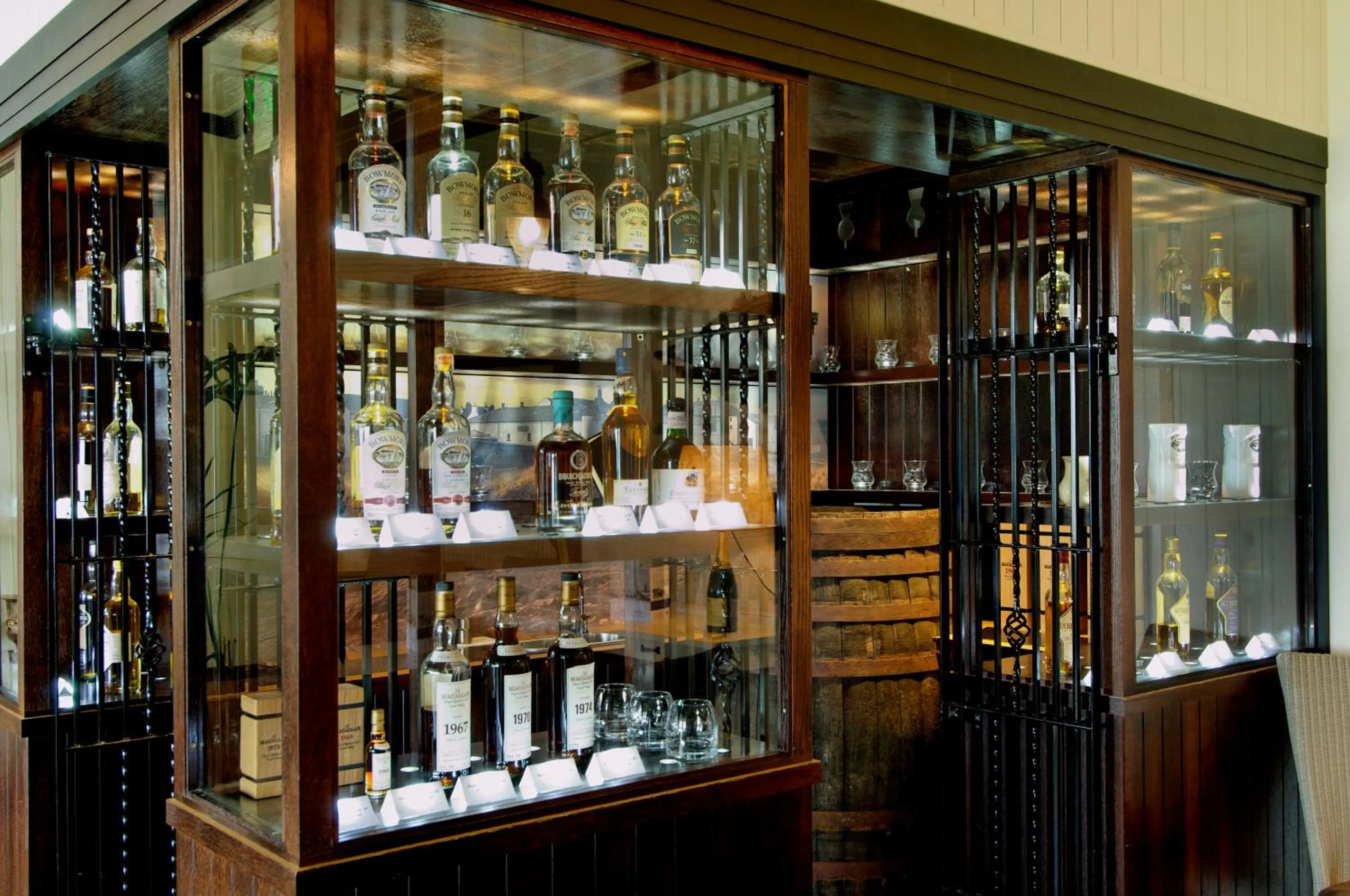 Lounge or bar in Karma Lake Of Menteith Hotel