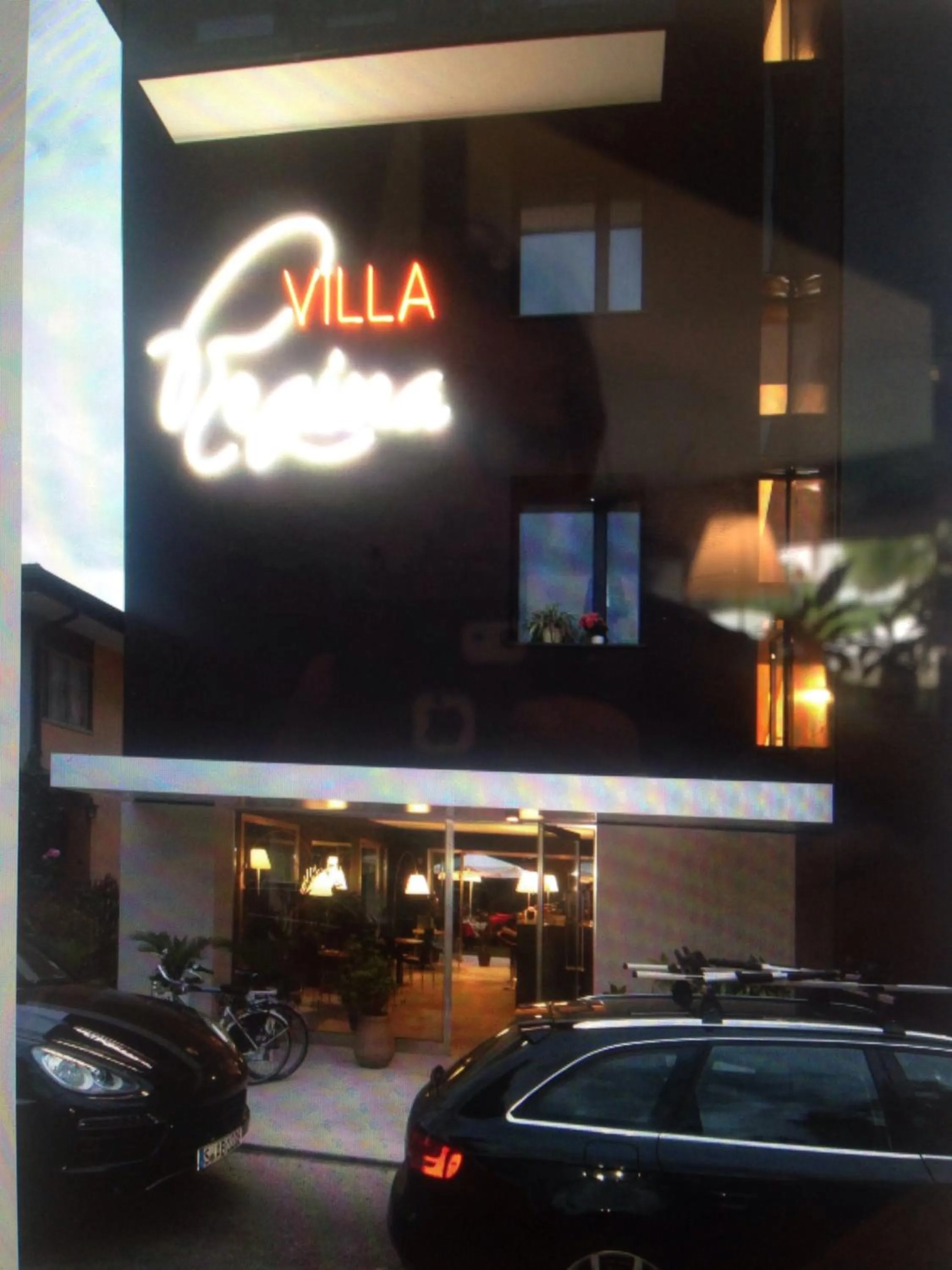 Facade/entrance in Villa Regina