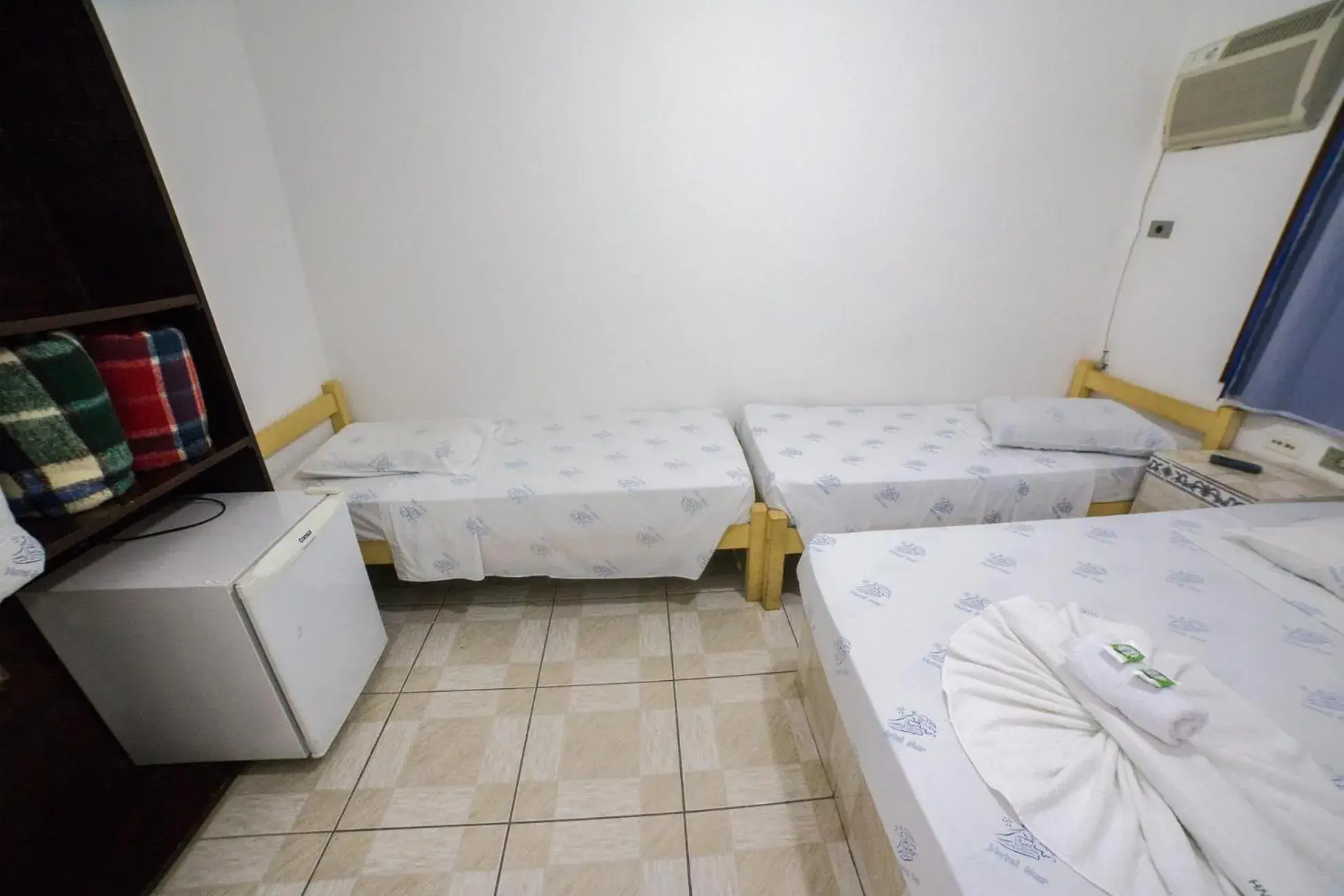 Bedroom, Bed in Hotel Mar Bedroom, Bed in Hotel Mar