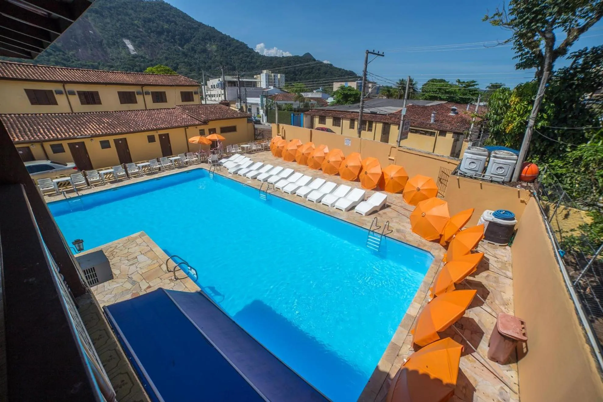 Pool view in Hotel Mar