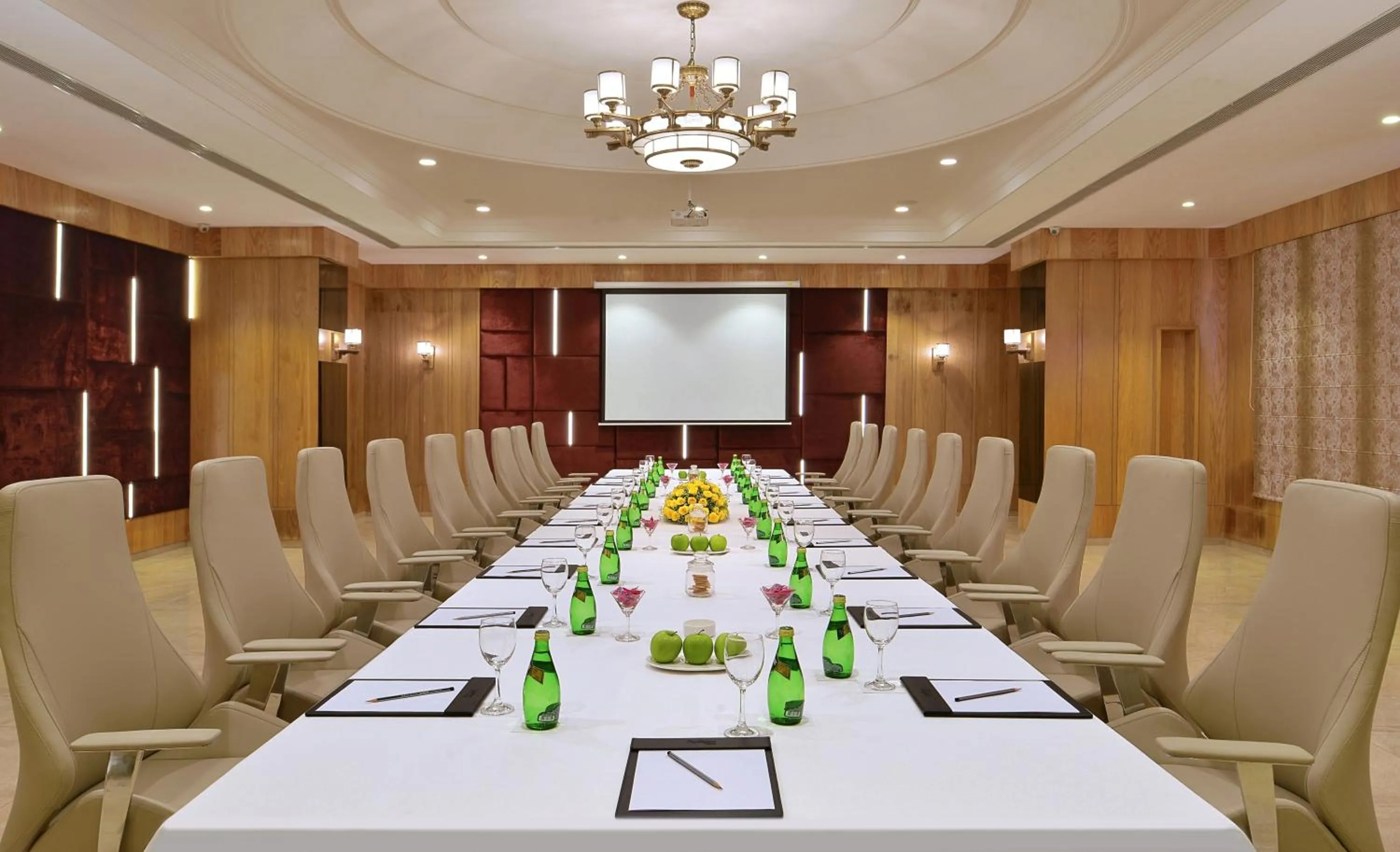 Meeting/conference room in Radisson Chandigarh Zirakpur