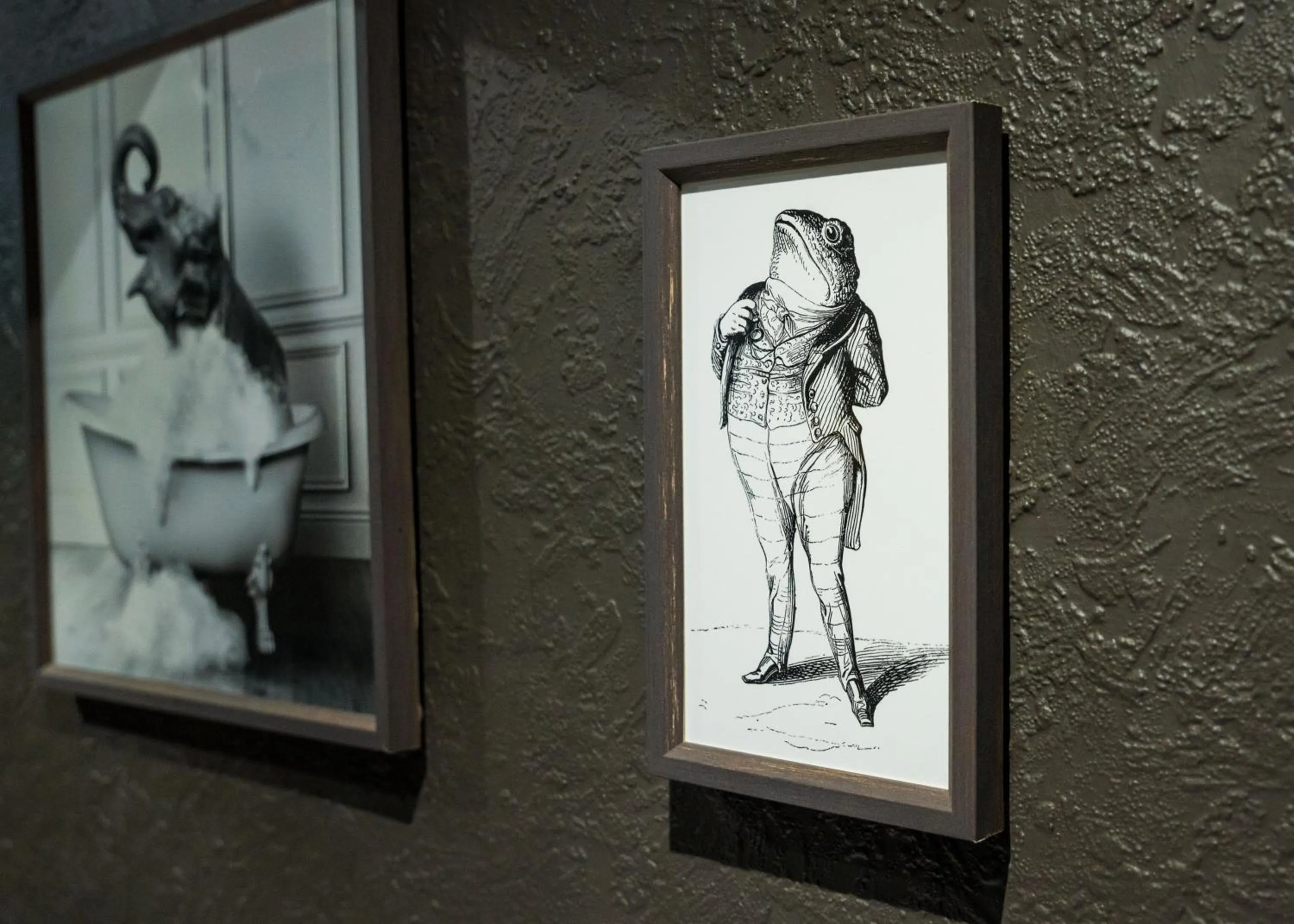 Decorative detail in Almondsbury Interchange Hotel