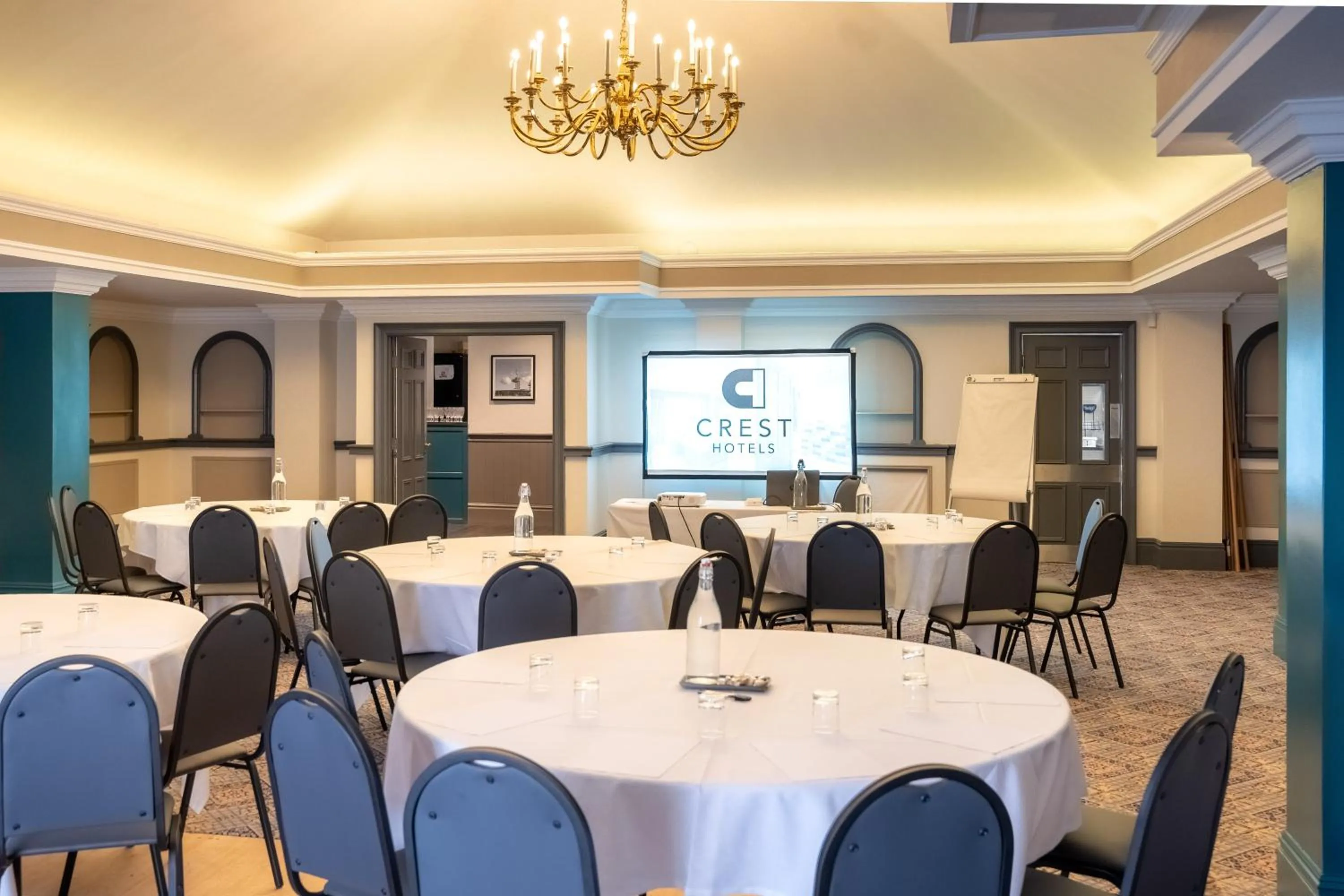 Meeting/conference room in Almondsbury Interchange Hotel