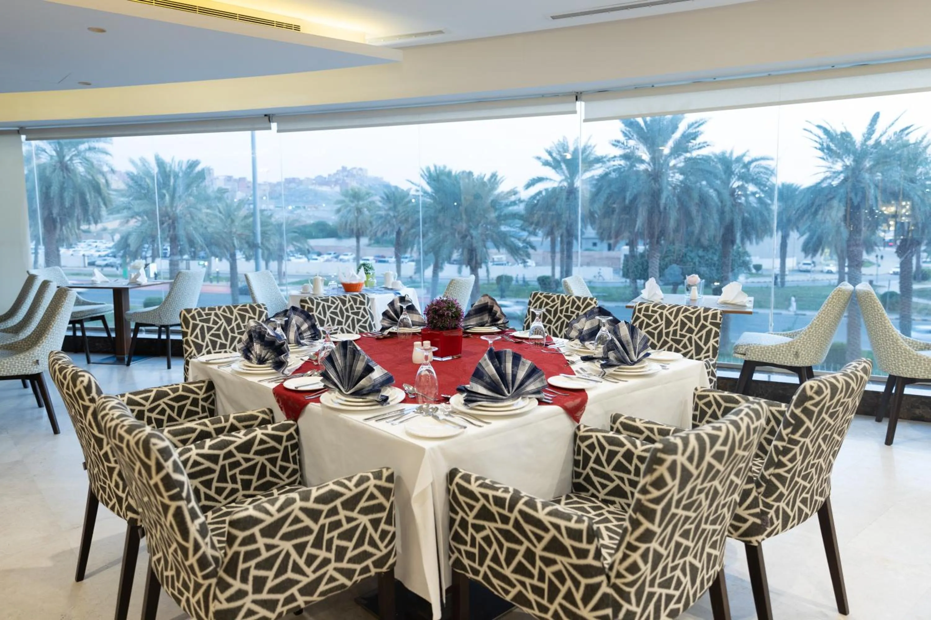 Restaurant/places to eat in Blue Coral Hotel